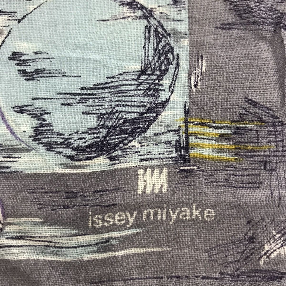 Issey Miyake Vintage ISSEY MIYAKE scarf handkerchief bandana fashion Size ONE SIZE - 3 Thumbnail
