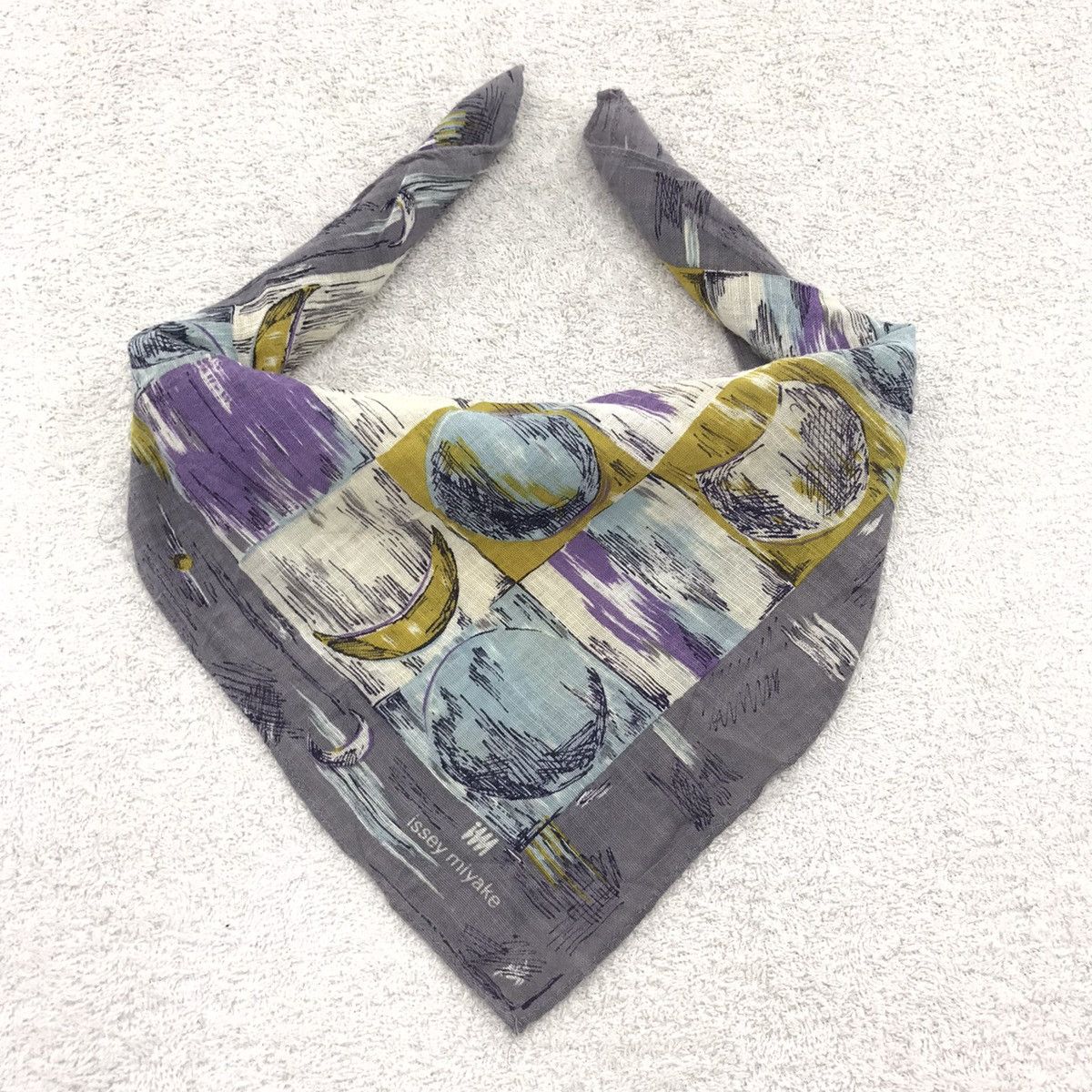 Issey Miyake Vintage ISSEY MIYAKE scarf handkerchief bandana fashion Size ONE SIZE - 2 Thumbnail