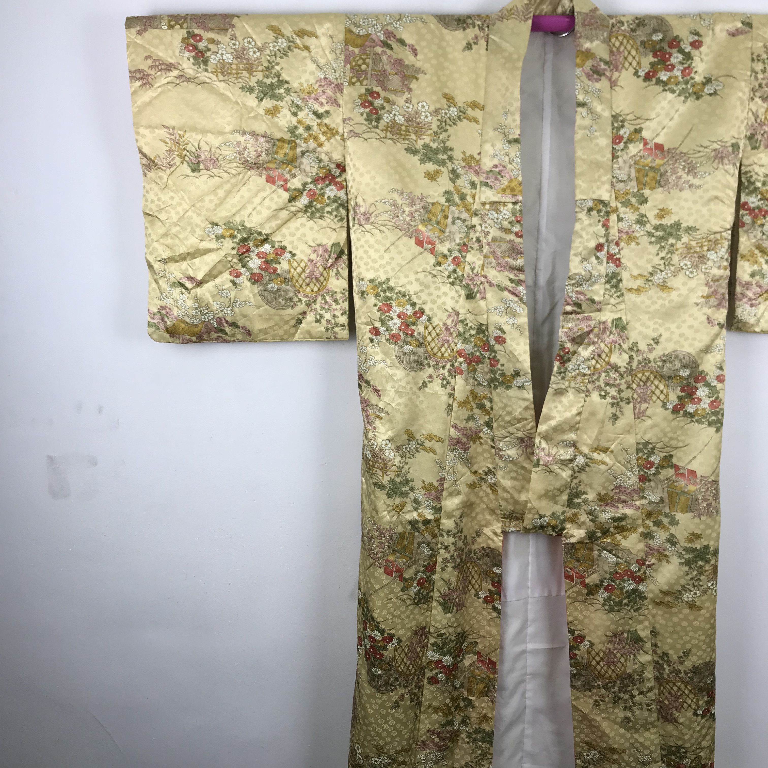Other U10 ROYAL FLOWER DESIGN LONG KIMONO SILK Size US M / EU 48-50 / 2 - 5 Thumbnail