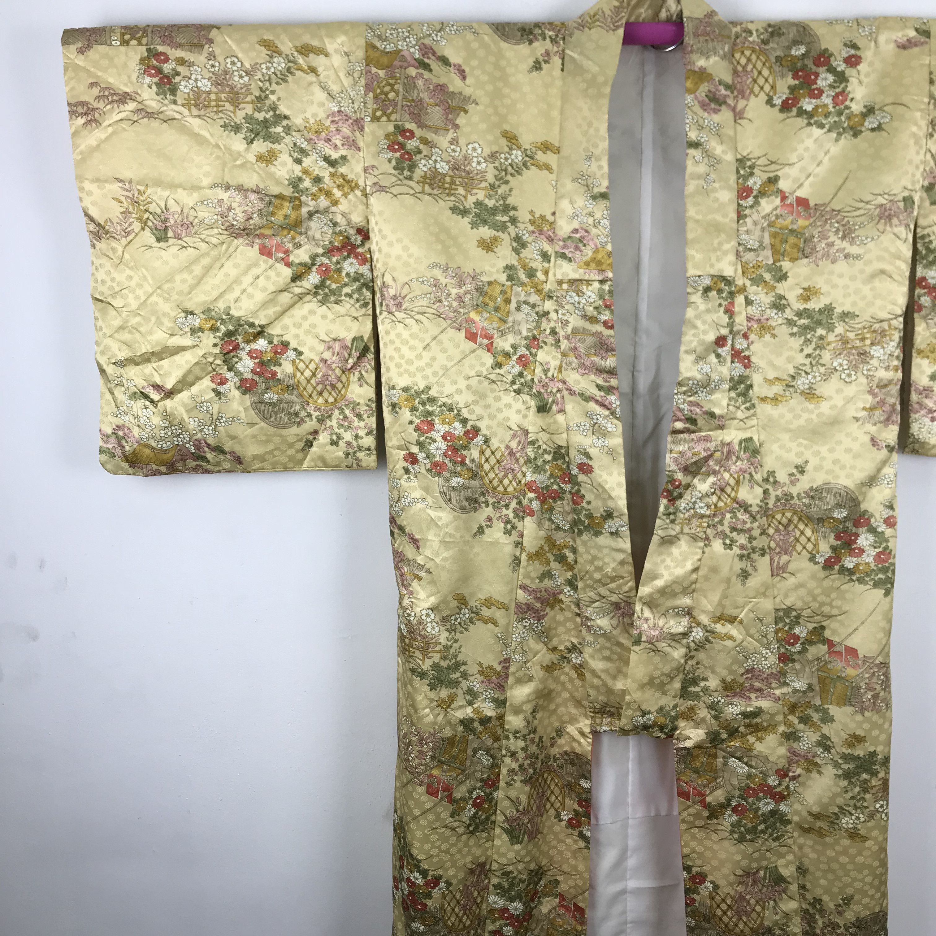 Other U10 ROYAL FLOWER DESIGN LONG KIMONO SILK Size US M / EU 48-50 / 2 - 4 Thumbnail