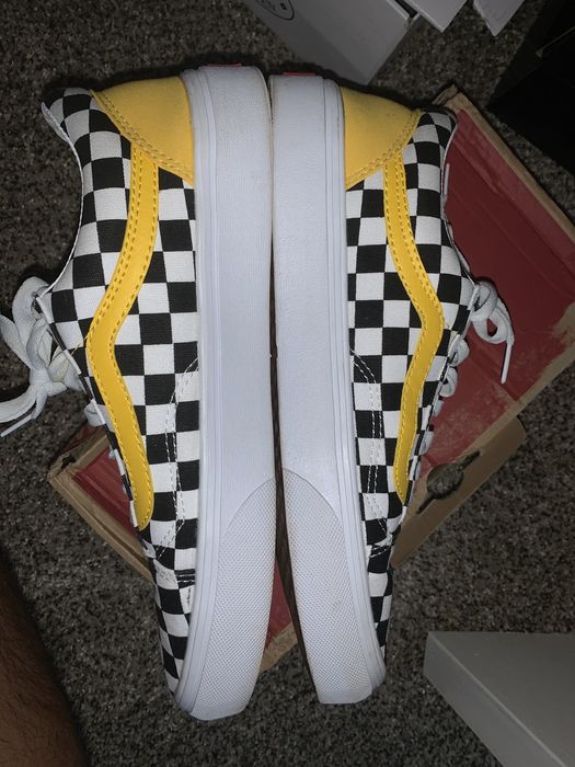 Checkered vans 2024 yellow stripe