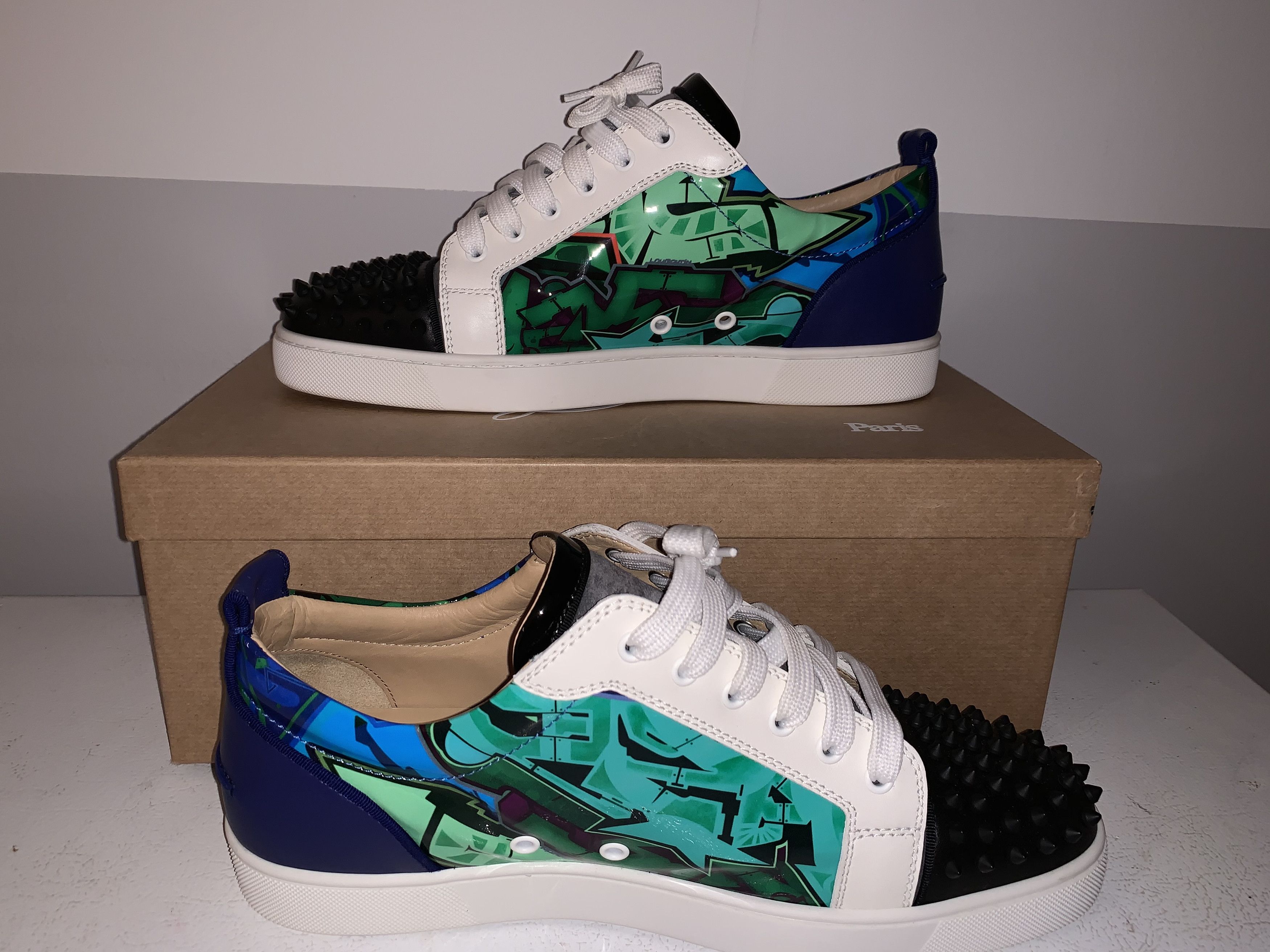 Graffiti christian louboutin hot sale