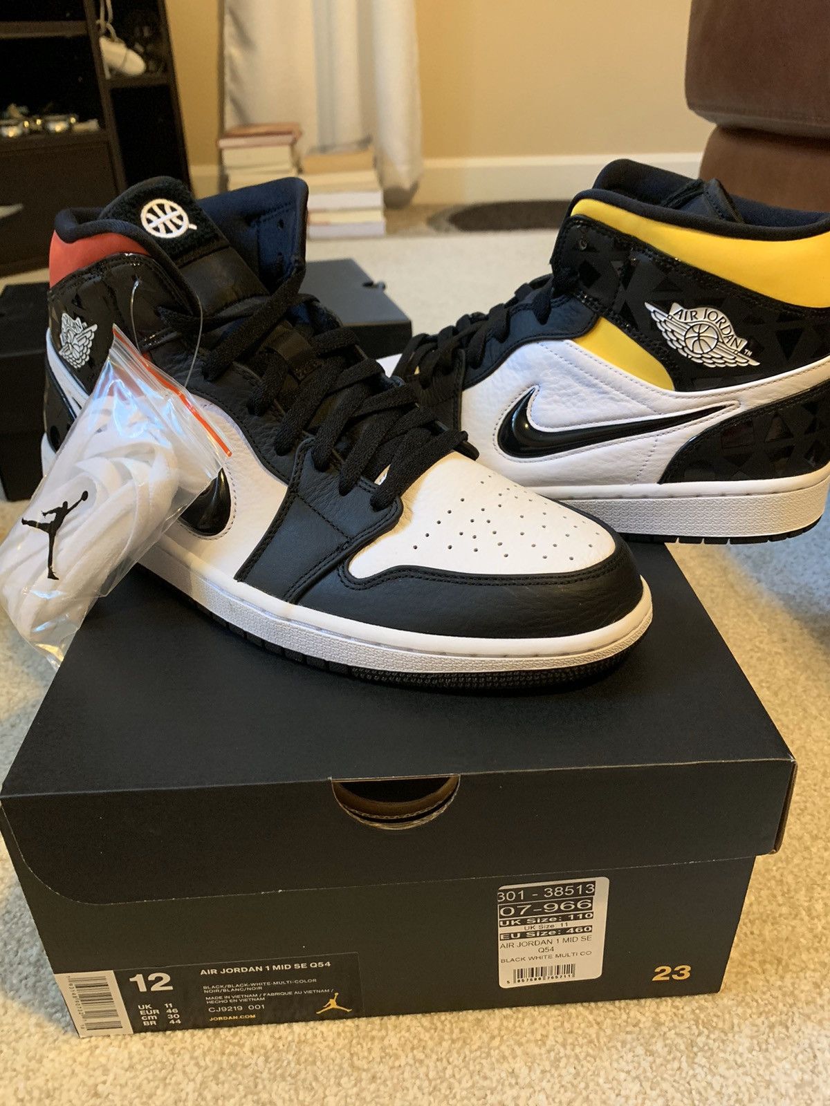 air jordan 1 mid se q54