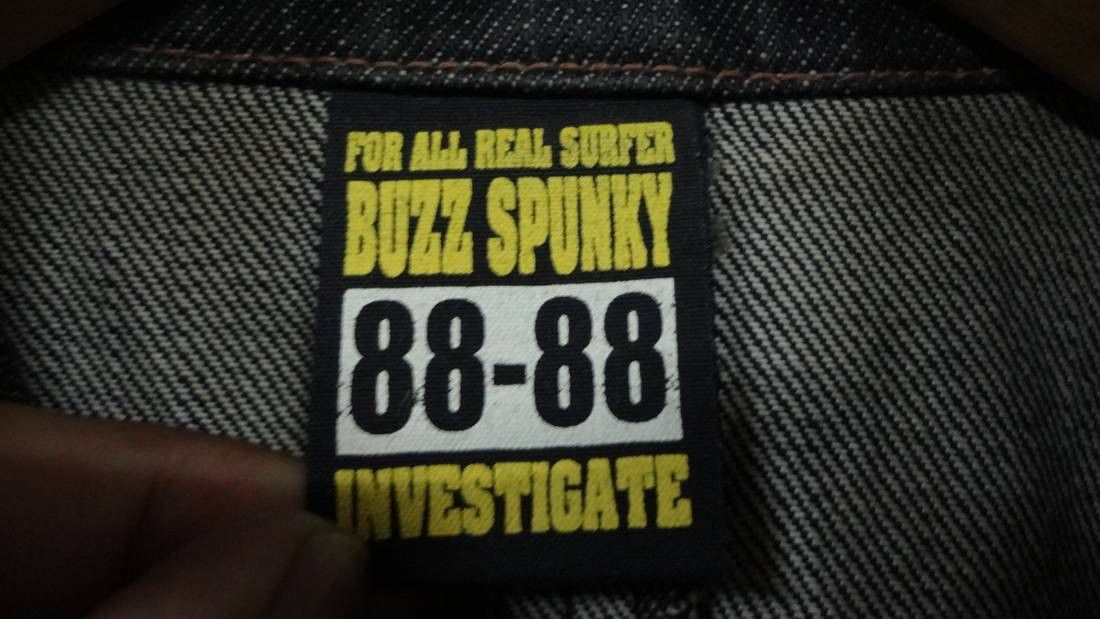 Designer Buzz Spunky Design By Keu-u Size US S / EU 44-46 / 1 - 4 Thumbnail