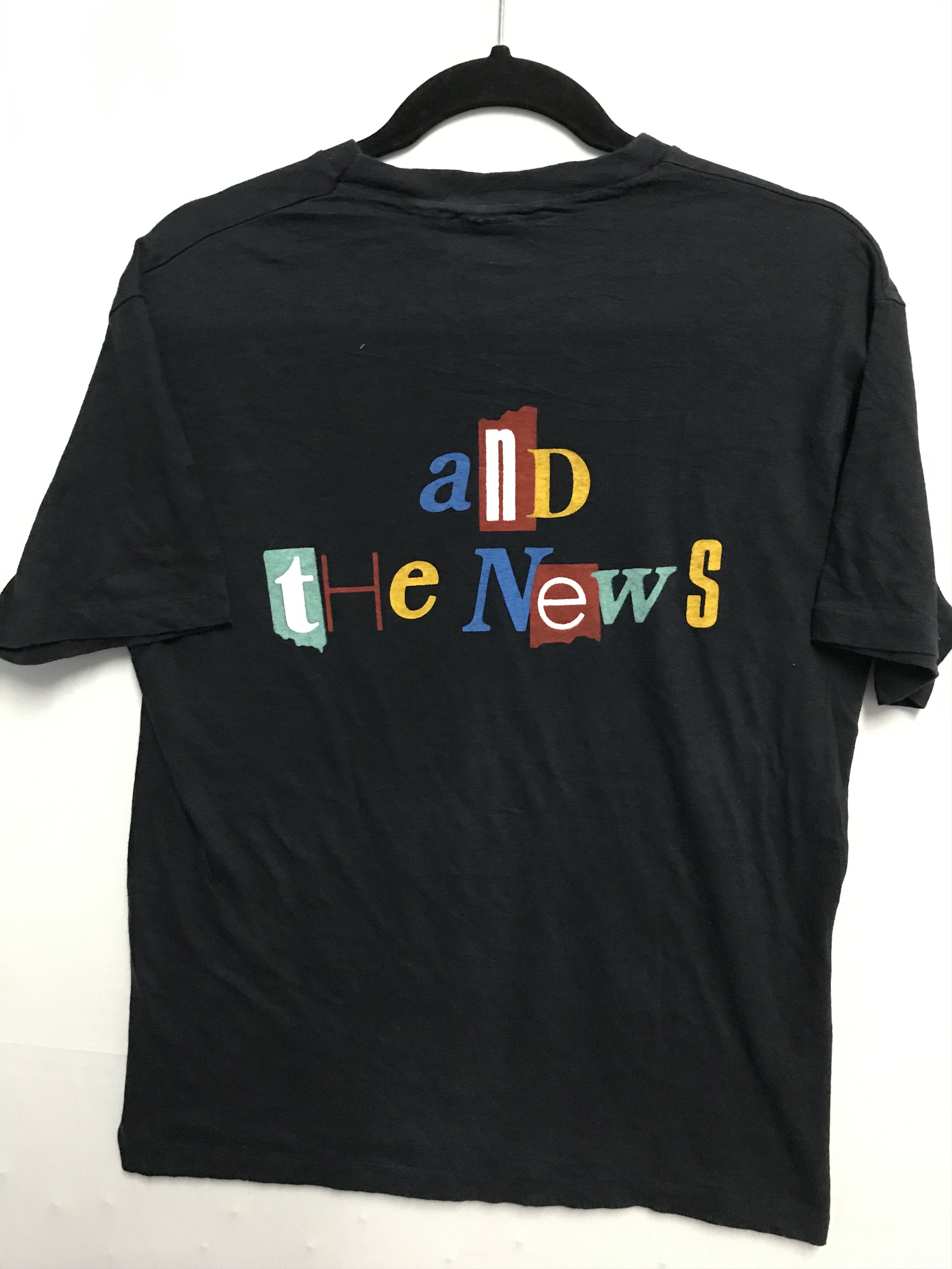 Band Tees × Vintage Vintage 80's HUEY LEWIS And The News Promo Album Tshirt Size US L / EU 52-54 / 3 - 6 Thumbnail
