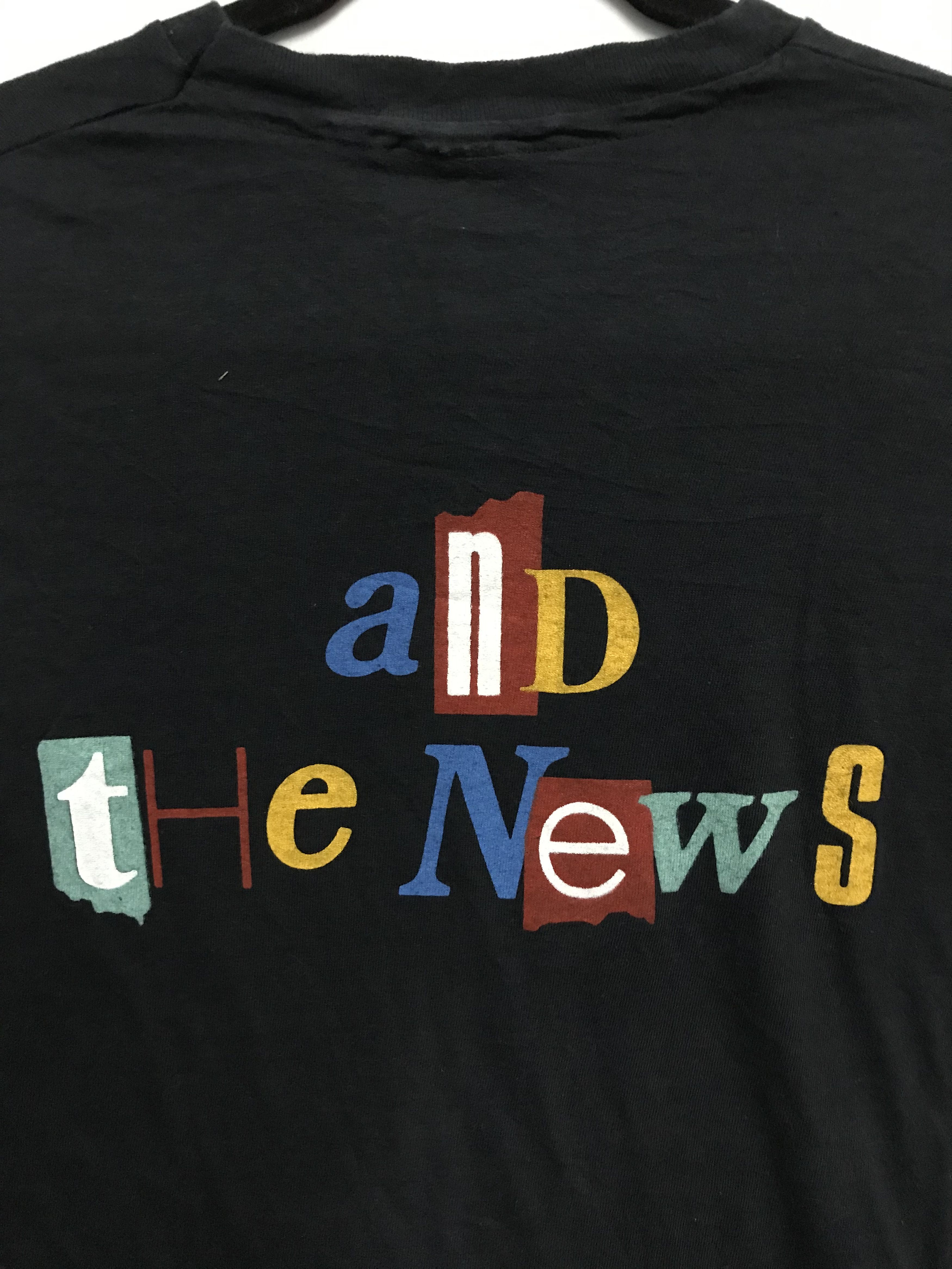 Band Tees × Vintage Vintage 80's HUEY LEWIS And The News Promo Album Tshirt Size US L / EU 52-54 / 3 - 7 Thumbnail