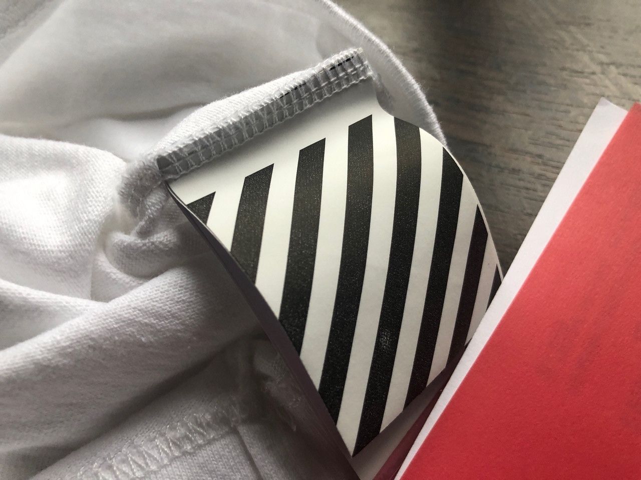 Off-White × Undercover White Hand Dart S/S T-Shirt Size US M / EU 48-50 / 2 - 10 Thumbnail