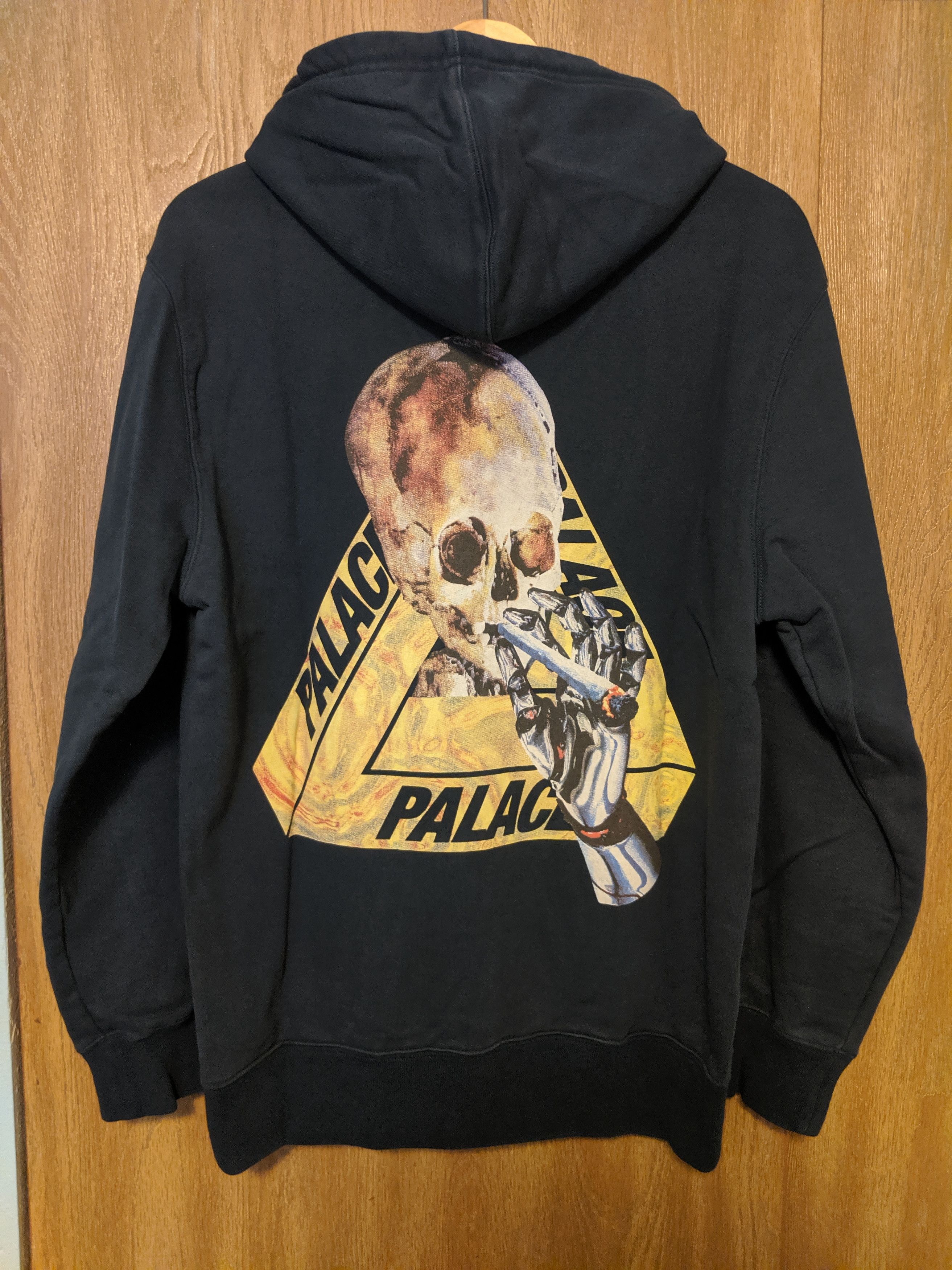 Palace smoking store skull hoodie