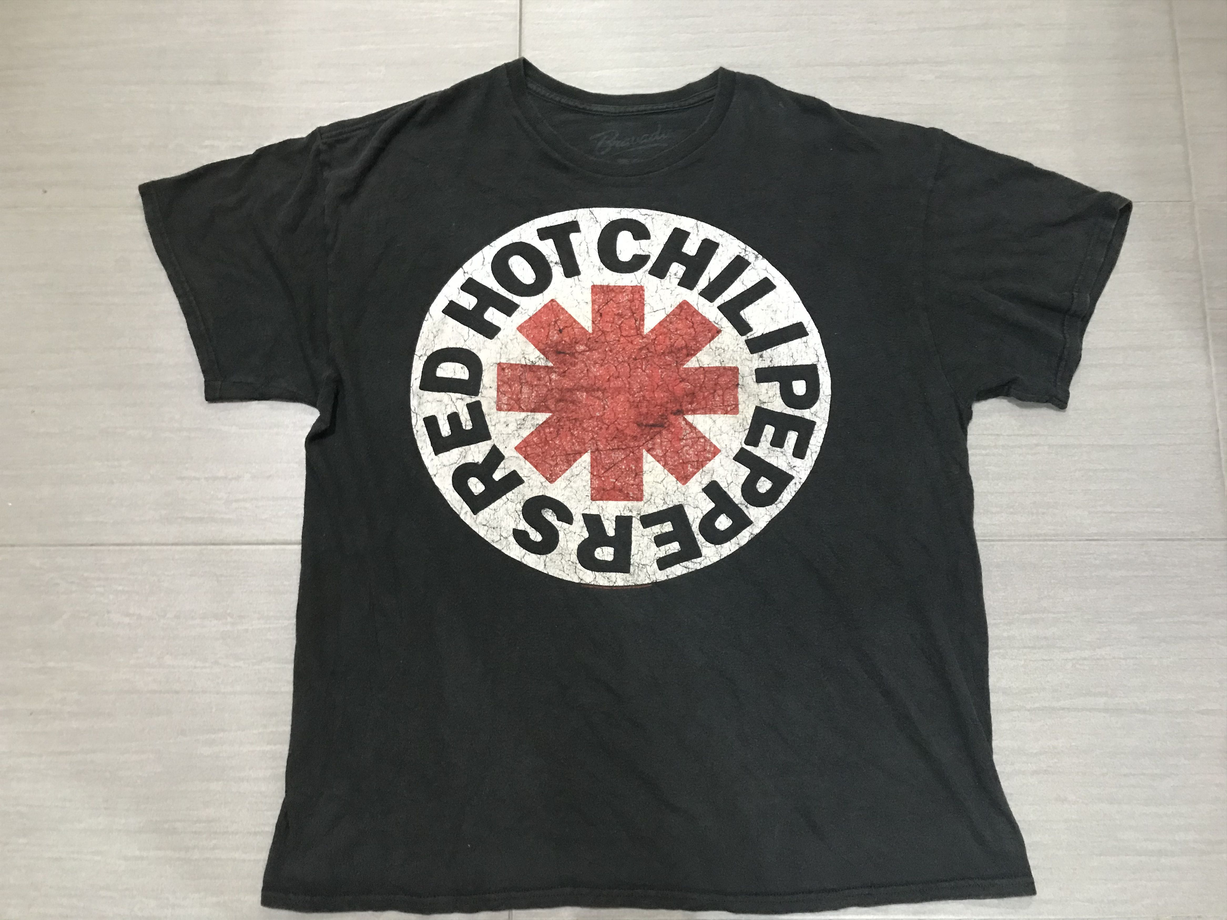 Band Tees RED HOT CHILLI PEPPERS Big Logo Rock Tour Concert Tshirt Size US XL / EU 56 / 4 - 3 Thumbnail