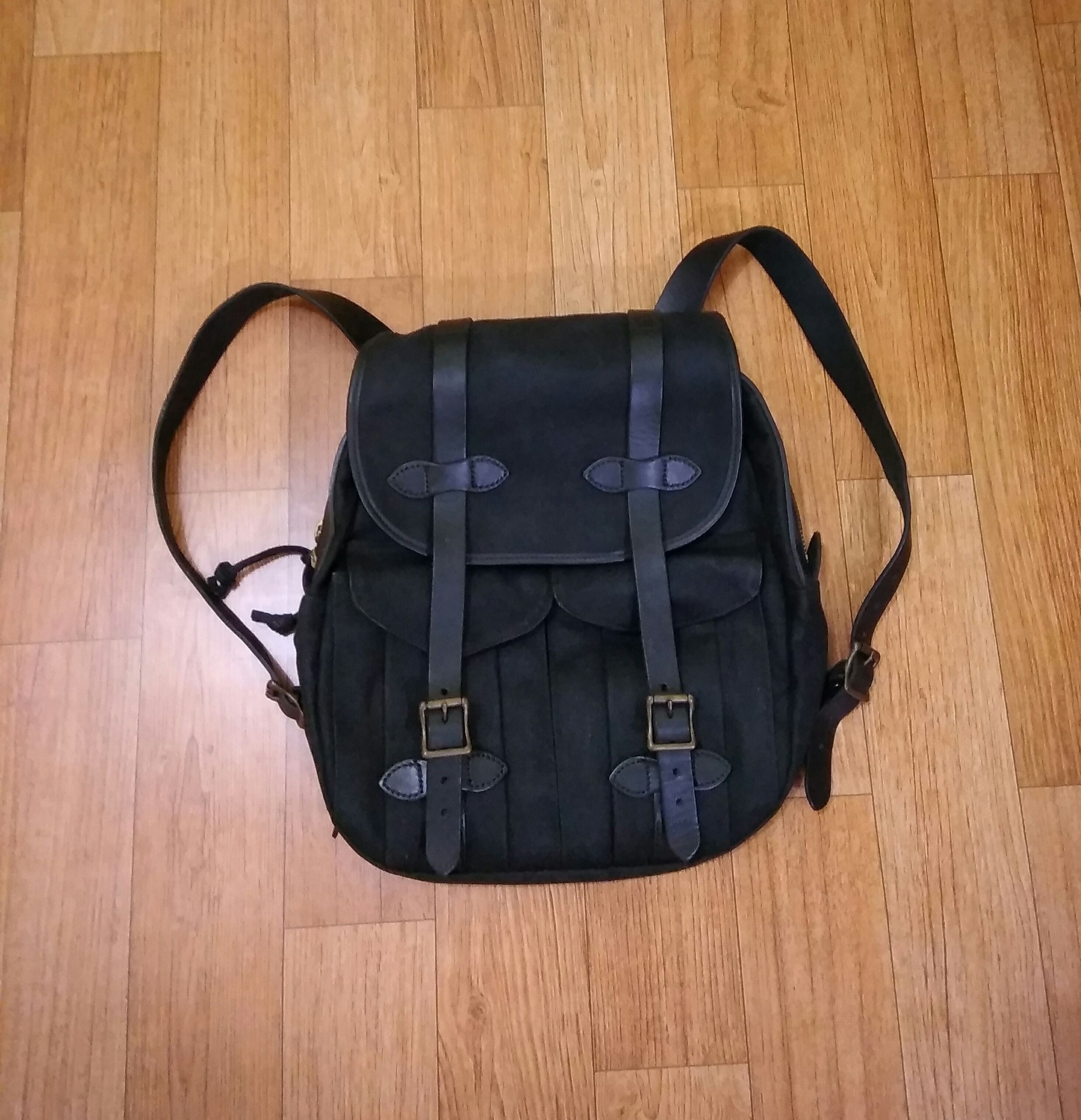 Filson Filson Rucksack Backpack Black | Grailed