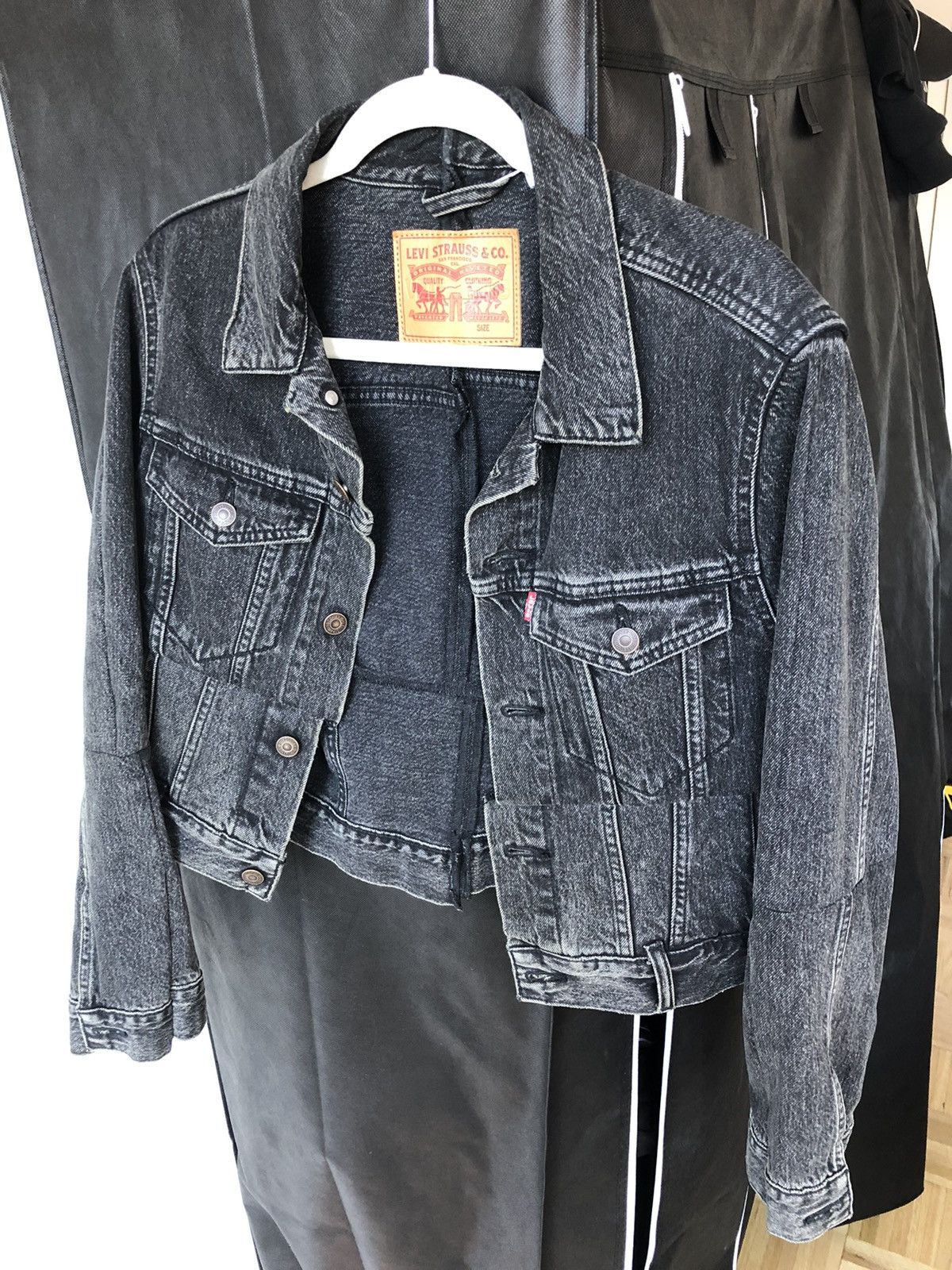 Levi's × Vetements Vetements x Levi’s Reworked Denim Jacket Size US M / EU 48-50 / 2 - 1 Thumbnail