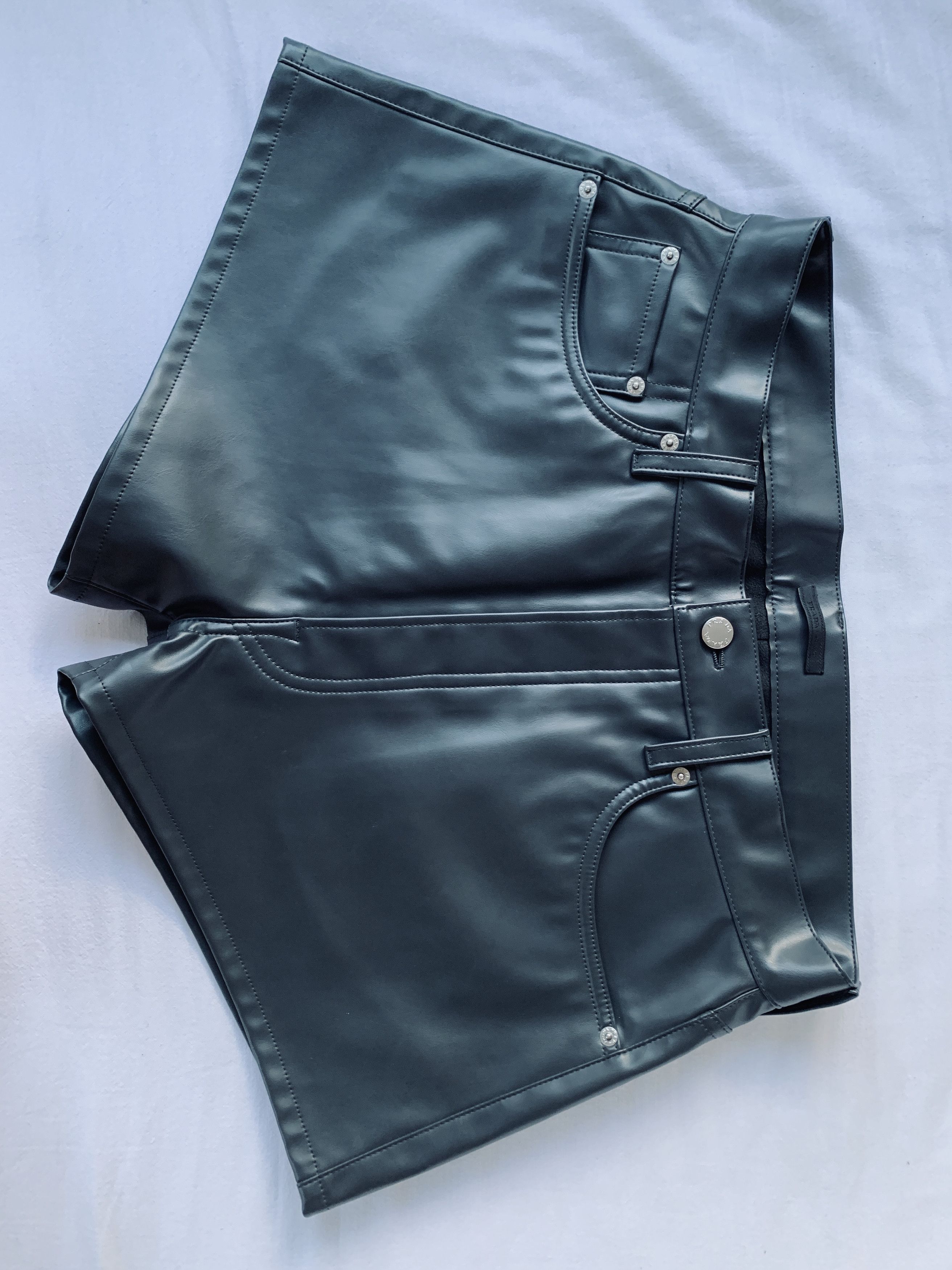 Prada Prada SS16 Vegan Leather Shorts (Size 46) 2016 Size US 31 - 2 Thumbnail