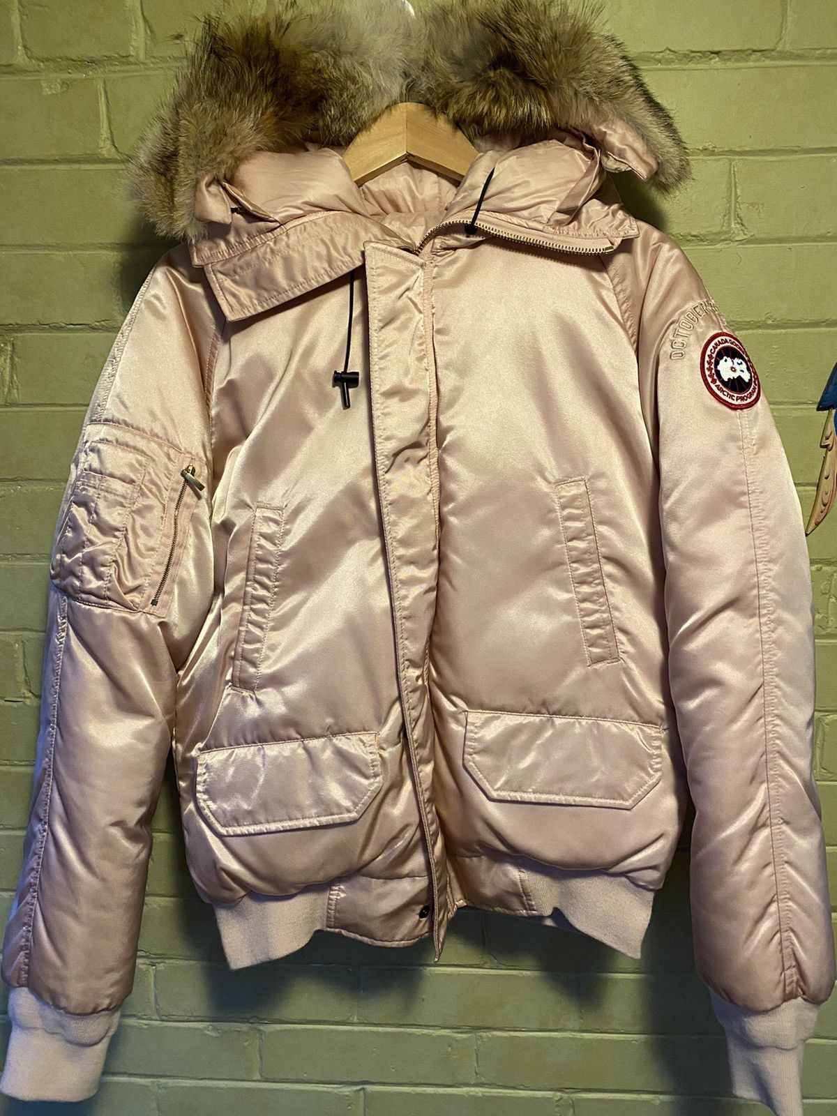 Pink ovo canada goose deals