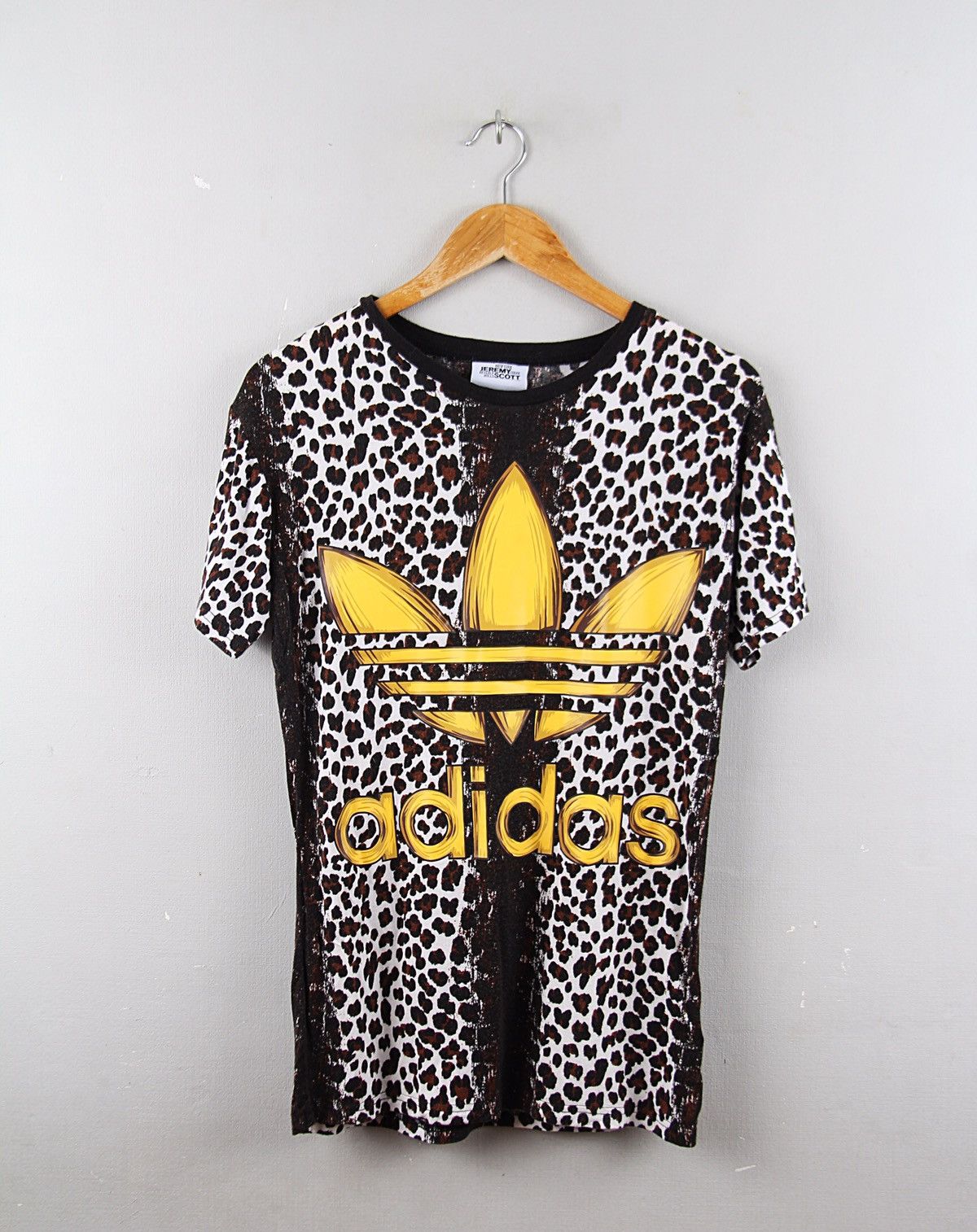 Tシャツ(半袖+袖なし) JEREMY SCOTT -  by Jeremy Scott jagged leopard T Adidas × Jeremy Scott Jeremy Scott x Adidas Leopard Print Short