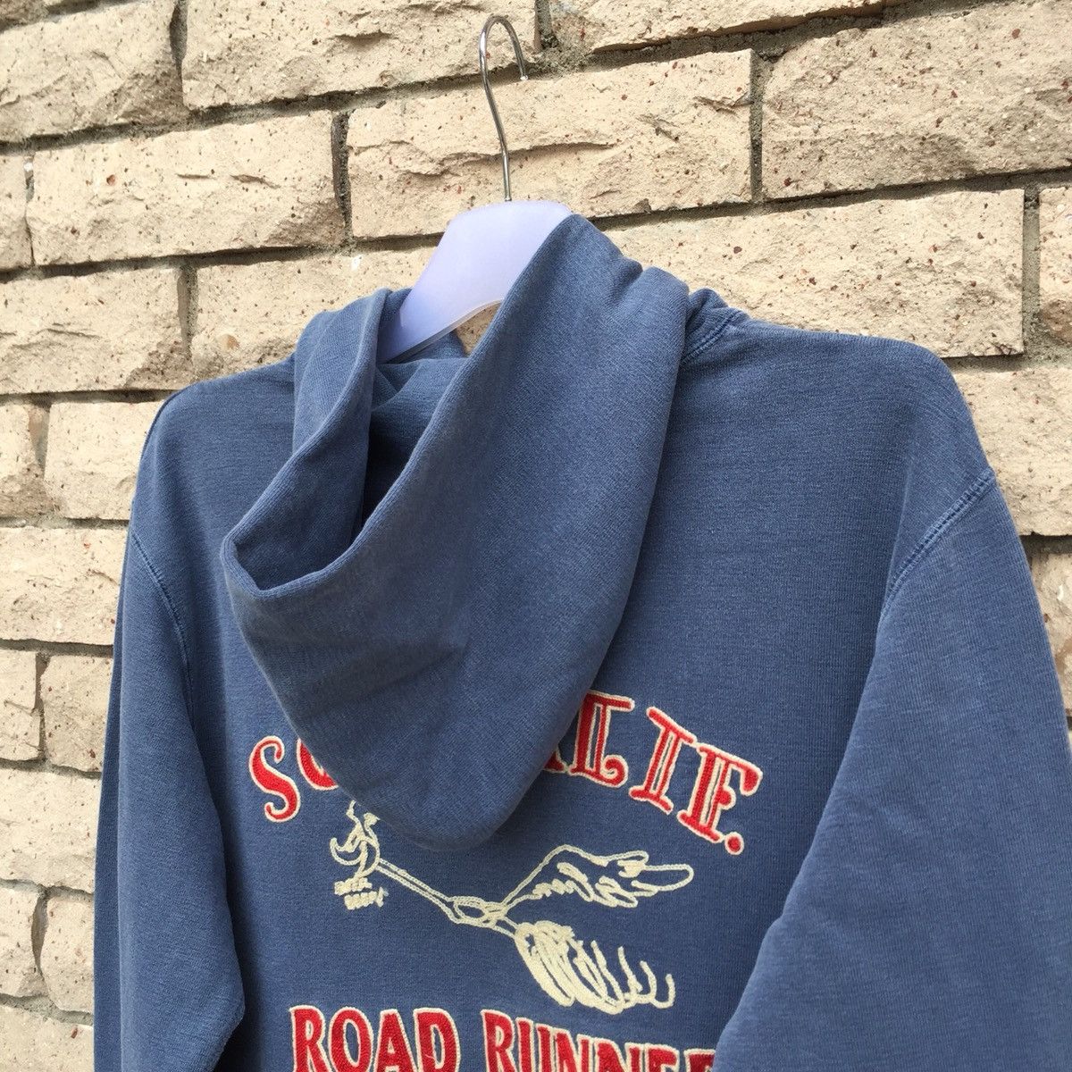 Toyo Enterprises Cheswick x Looney Tunes Hoodie Size US L / EU 52-54 / 3 - 9 Thumbnail