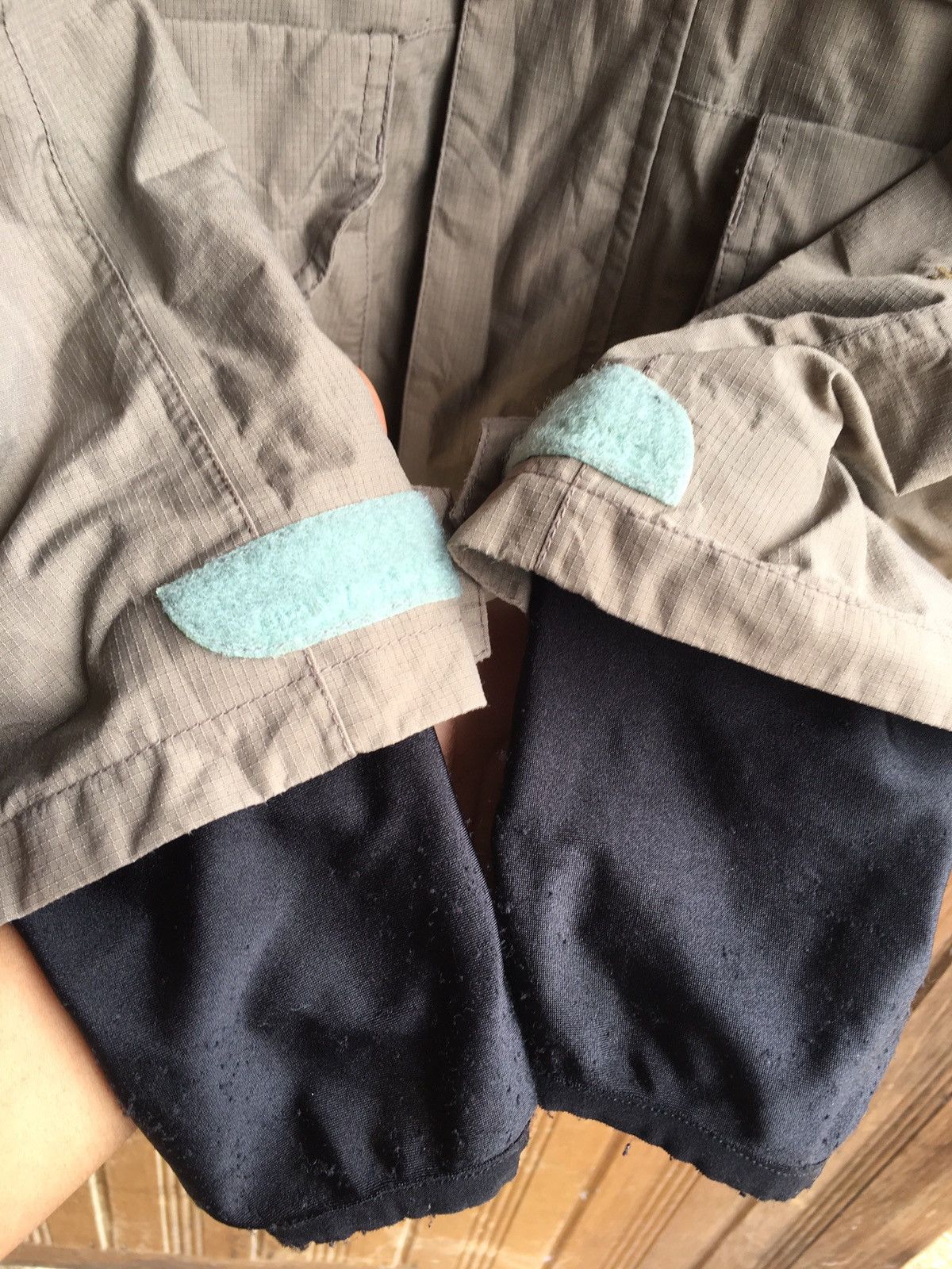 Helly Hansen Nice Design HELLY HANSEN tech adventure suits Patagonia Size US XS / EU 42 / 0 - 6 Thumbnail