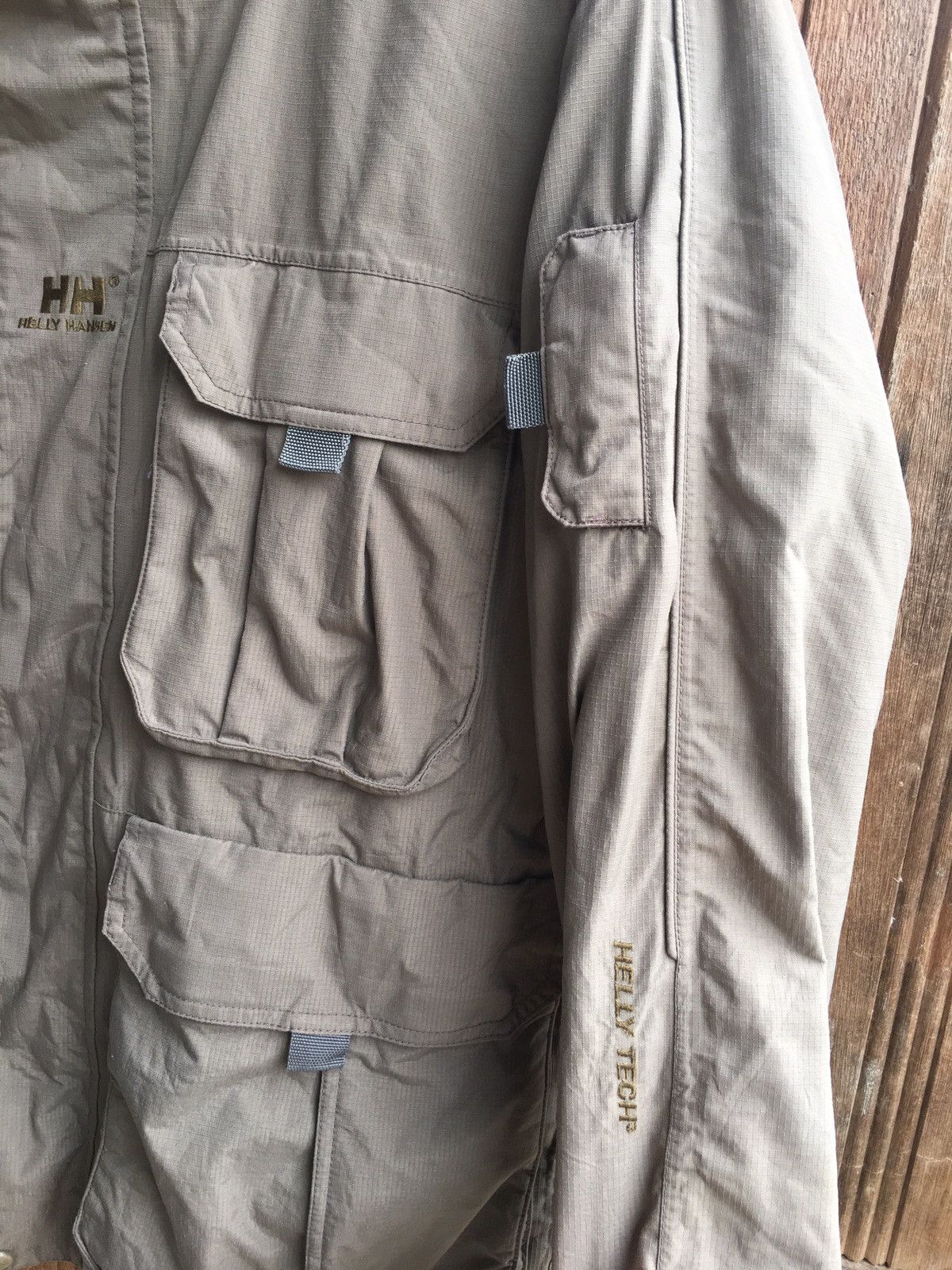 Helly Hansen Nice Design HELLY HANSEN tech adventure suits Patagonia Size US XS / EU 42 / 0 - 4 Thumbnail