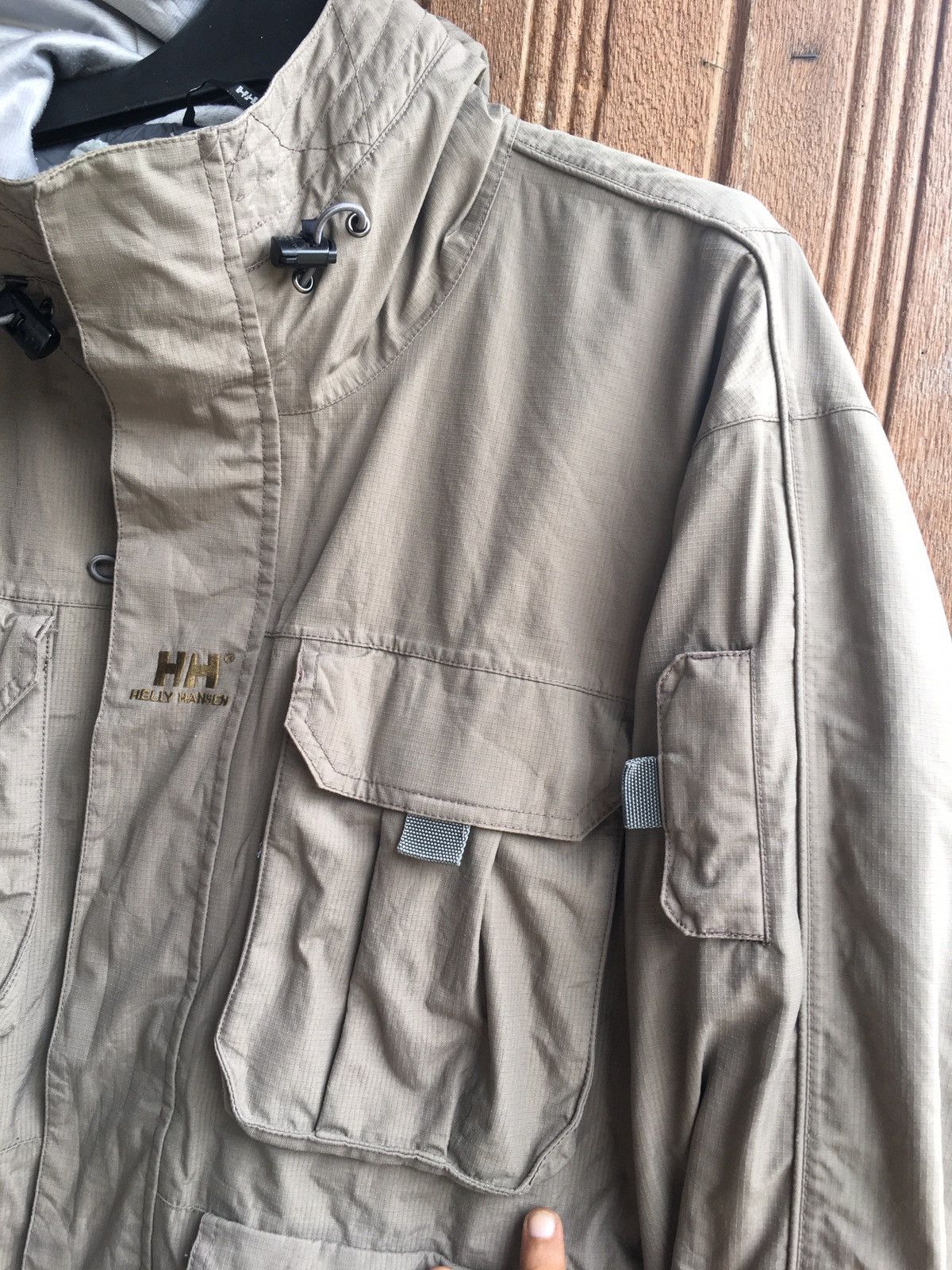 Helly Hansen Nice Design HELLY HANSEN tech adventure suits Patagonia Size US XS / EU 42 / 0 - 3 Thumbnail