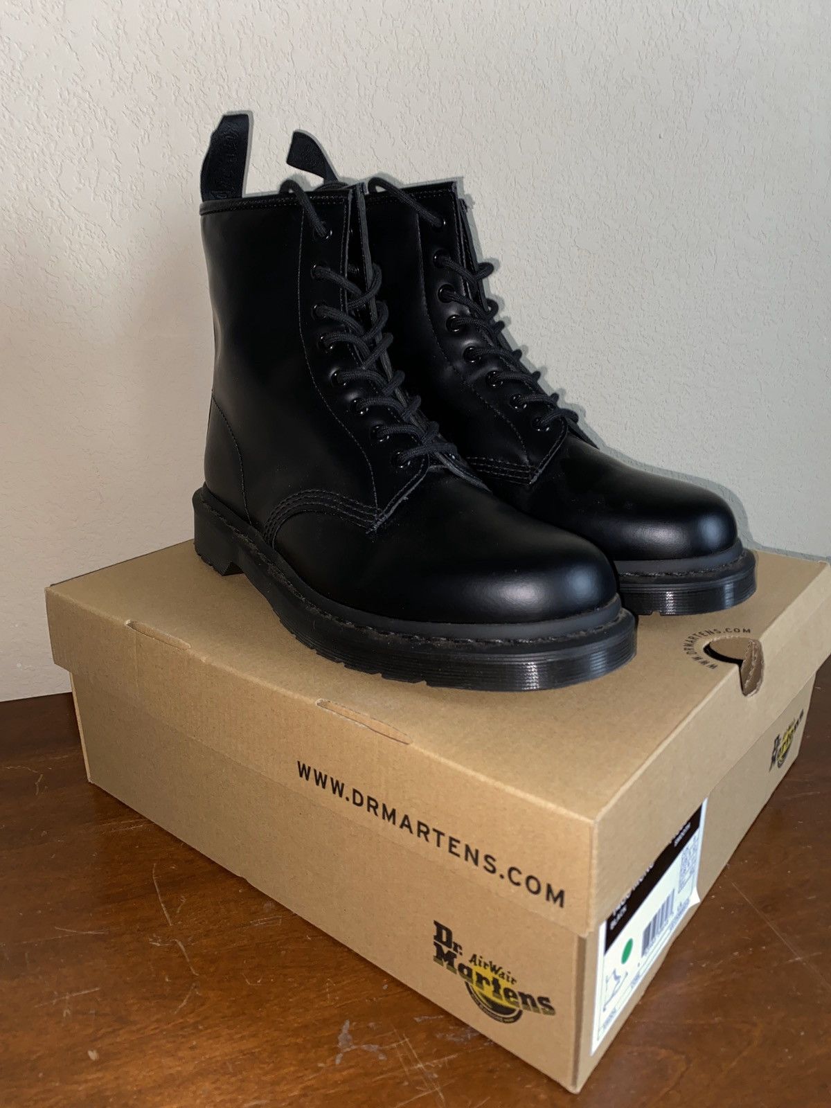 dr martens 1640 mono