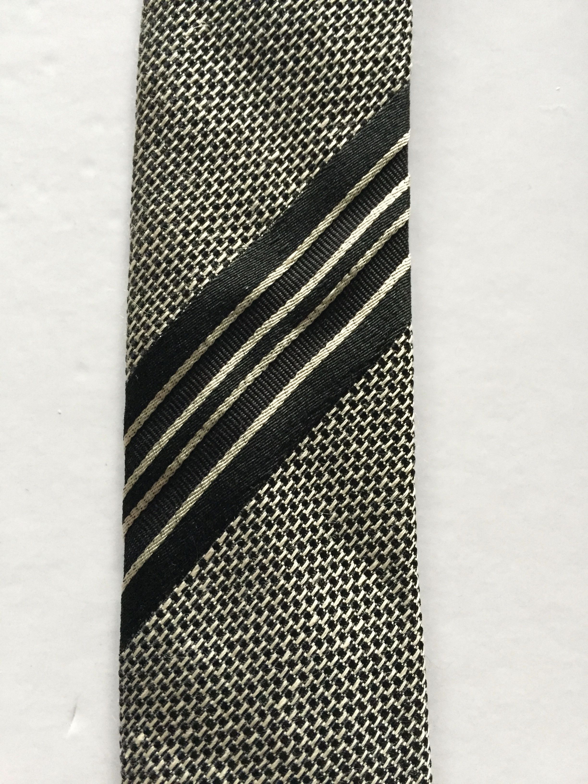 Dries Van Noten DVN Black & Silver Silk & Linen Necktie Size ONE SIZE - 1 Thumbnail