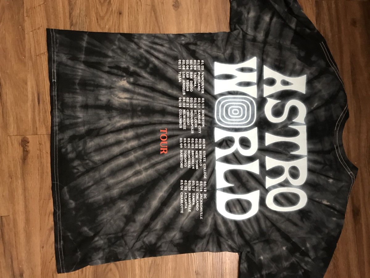 Travis Scott Travis Scott Astroworld Tour Astronaut Black Tie-Dye Tee Size US L / EU 52-54 / 3 - 4 Thumbnail