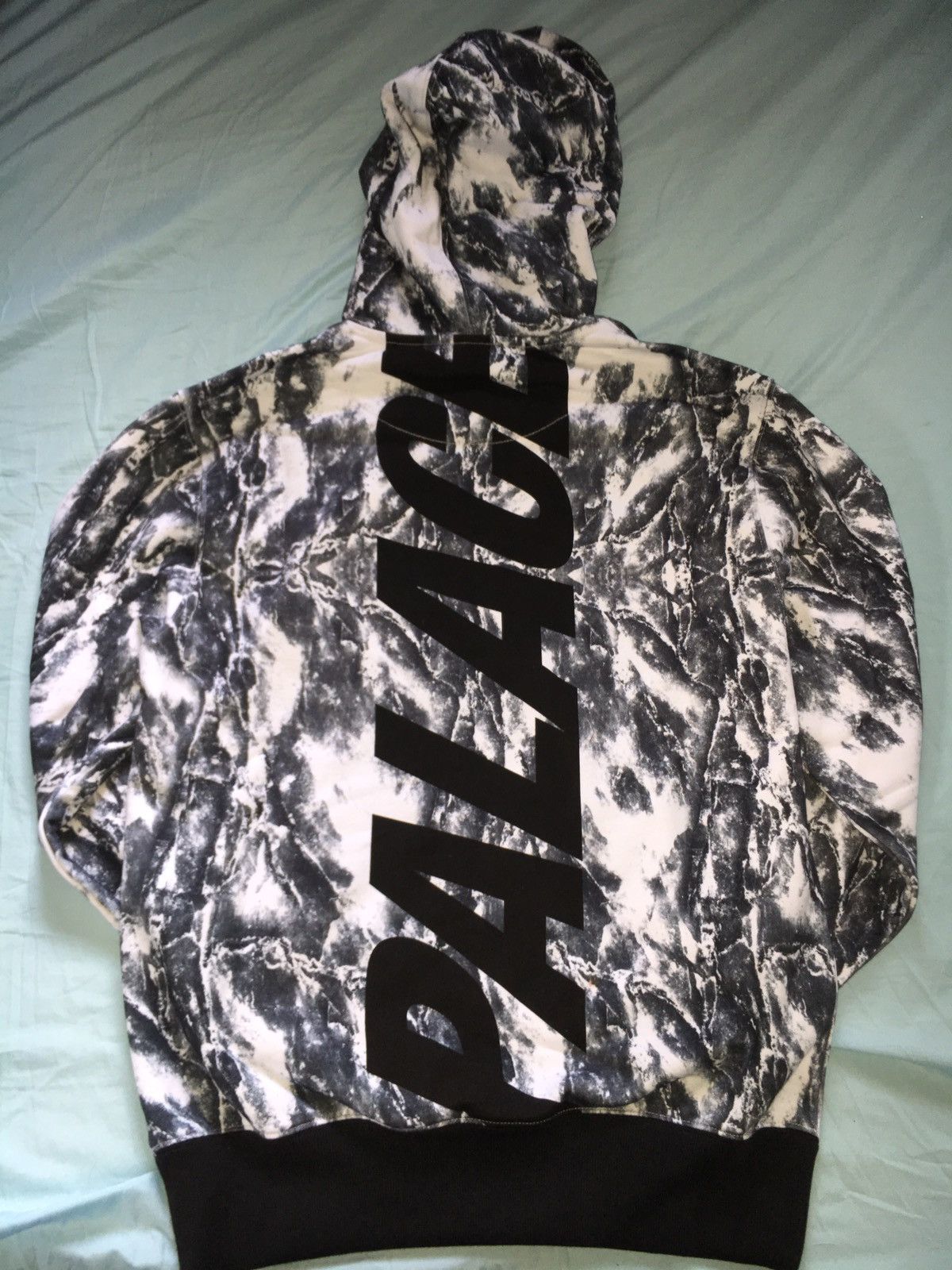 Palace Madara Hood Black/White