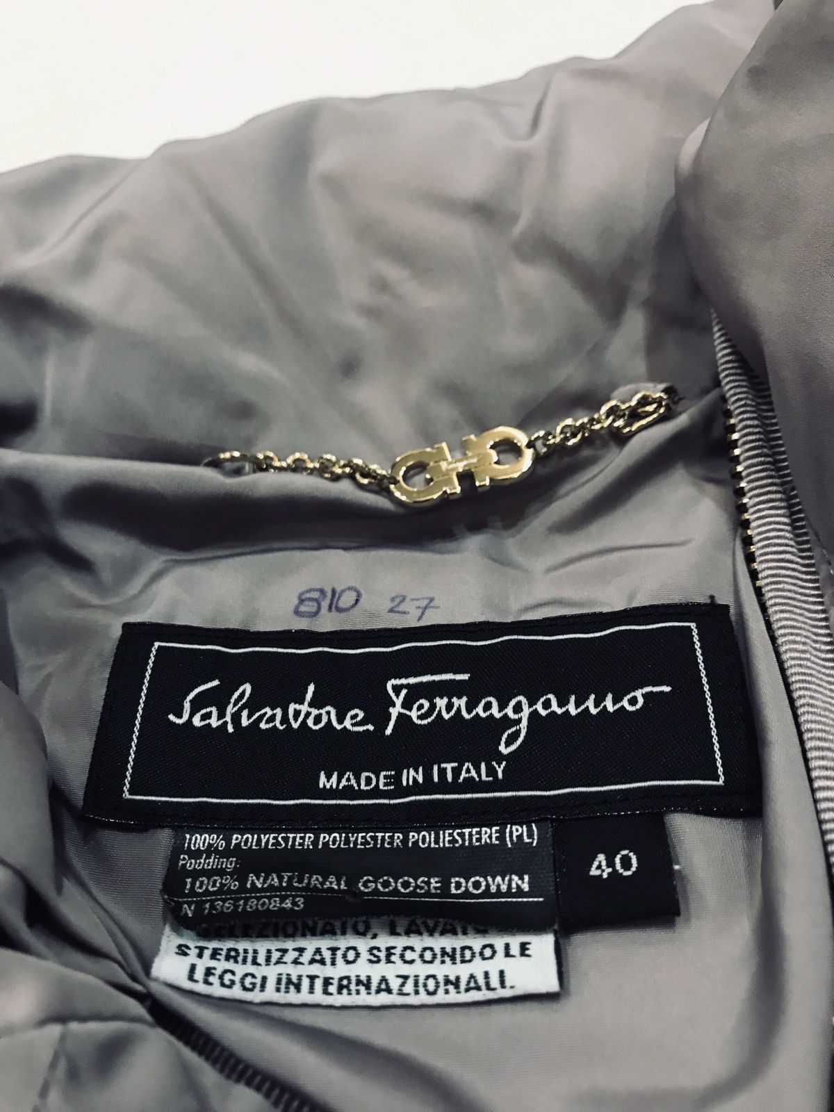 Salvatore Ferragamo SALVATORE FERRAGAMO QUILTED GOOSE DOWN PUFFER JACKET SNOW Size US XXS / EU 40 - 6 Thumbnail