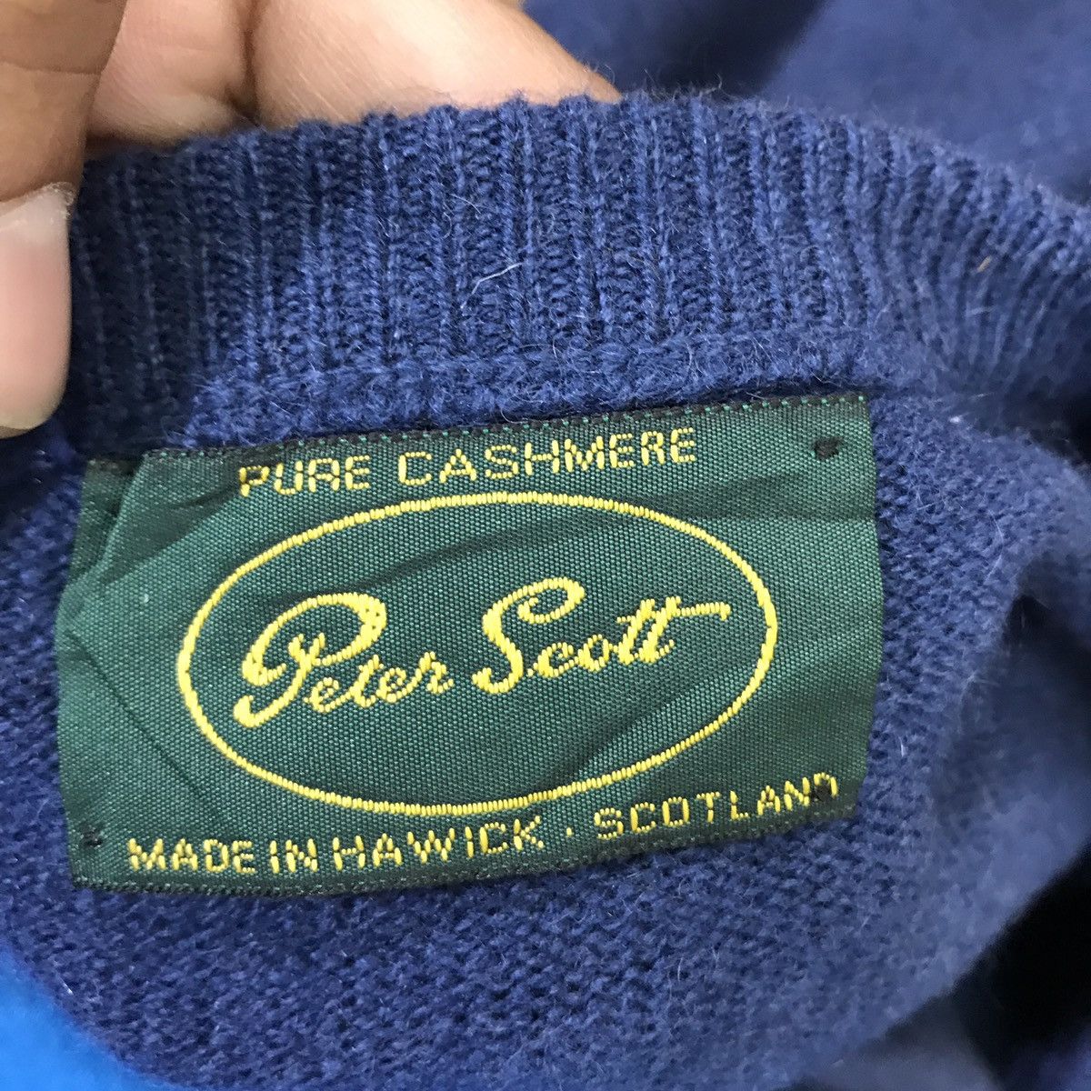 Retrofit × Vintage Peter Scott Made In Hawick Scotland Pure Cashmere Knit Size US S / EU 44-46 / 1 - 3 Thumbnail