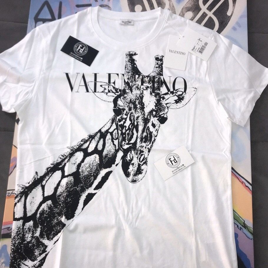 Valentino giraffe shop t shirt