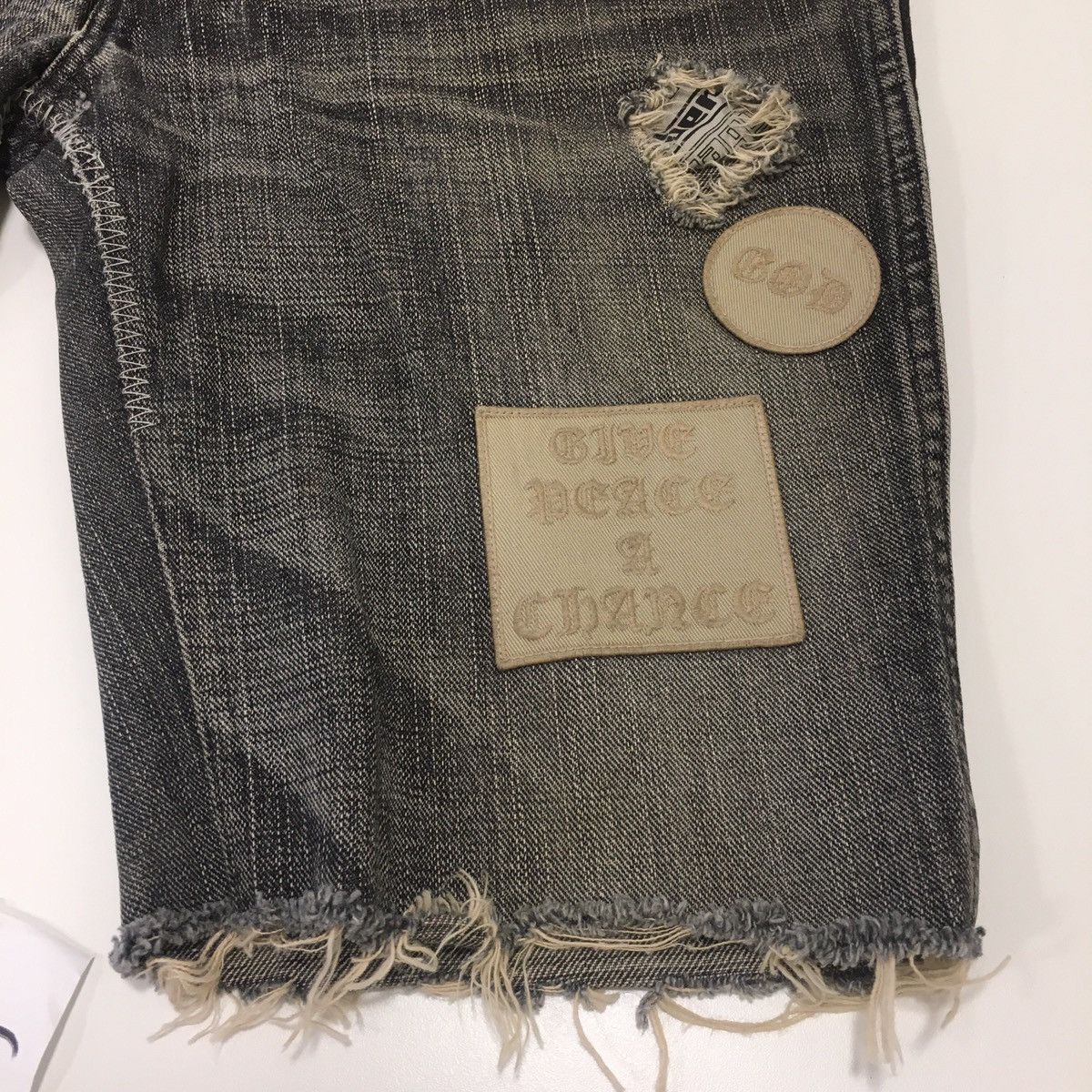 Japanese Brand × Number (N)ine × Takahiromiyashita The Soloist. Number (N)ine 04AW “give peace a chance” denim cut off Size US 30 / EU 46 - 4 Thumbnail