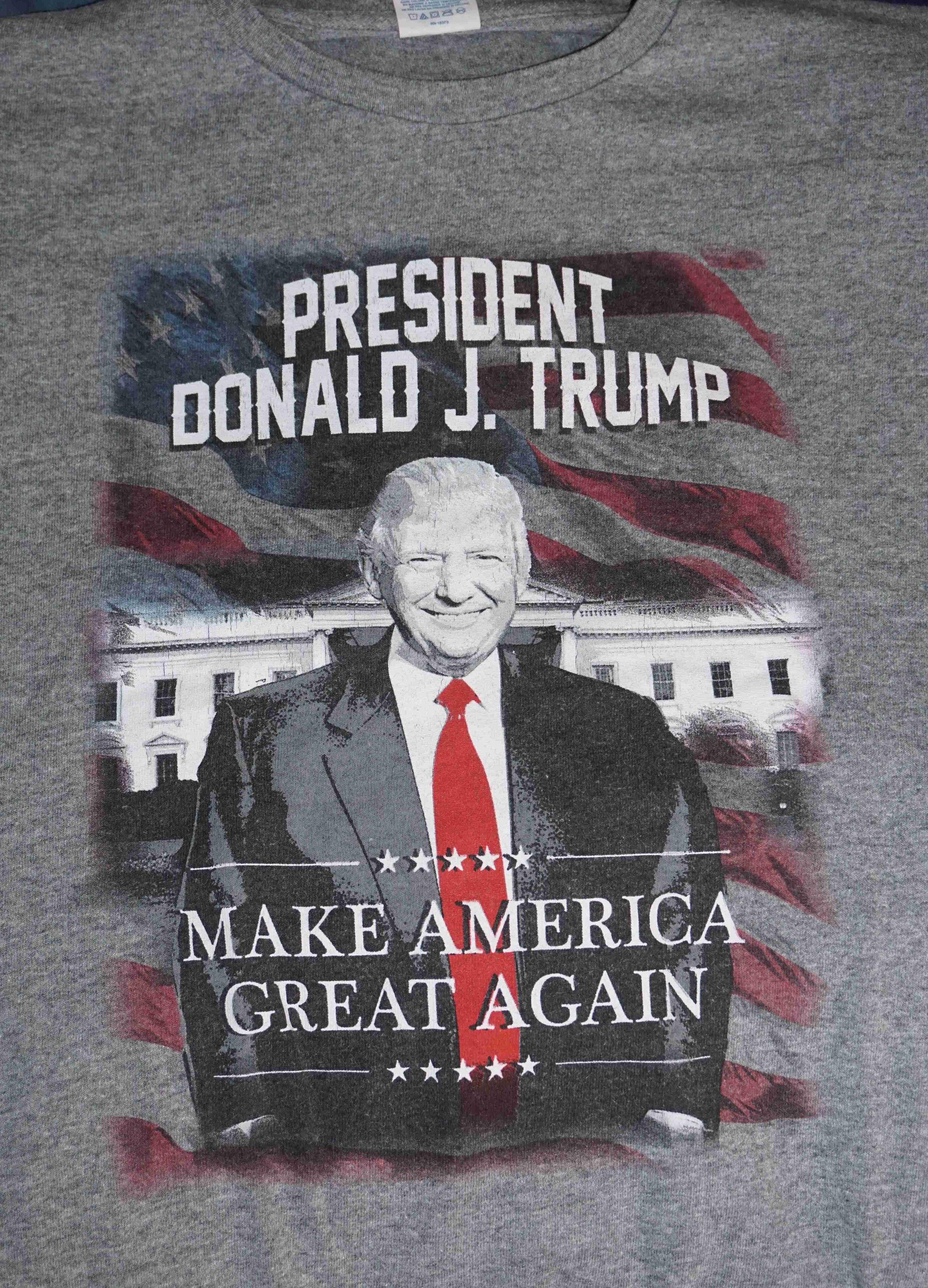 Delta × Donald Trump Donald Trump Make America Great Again Tshirt Size US L / EU 52-54 / 3 - 2 Thumbnail