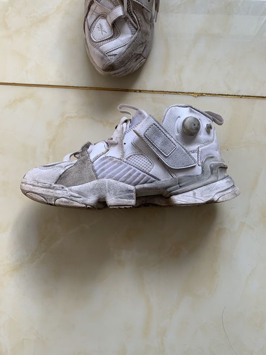 Vetements,Vetements + Reebok Genetically Modified Pump