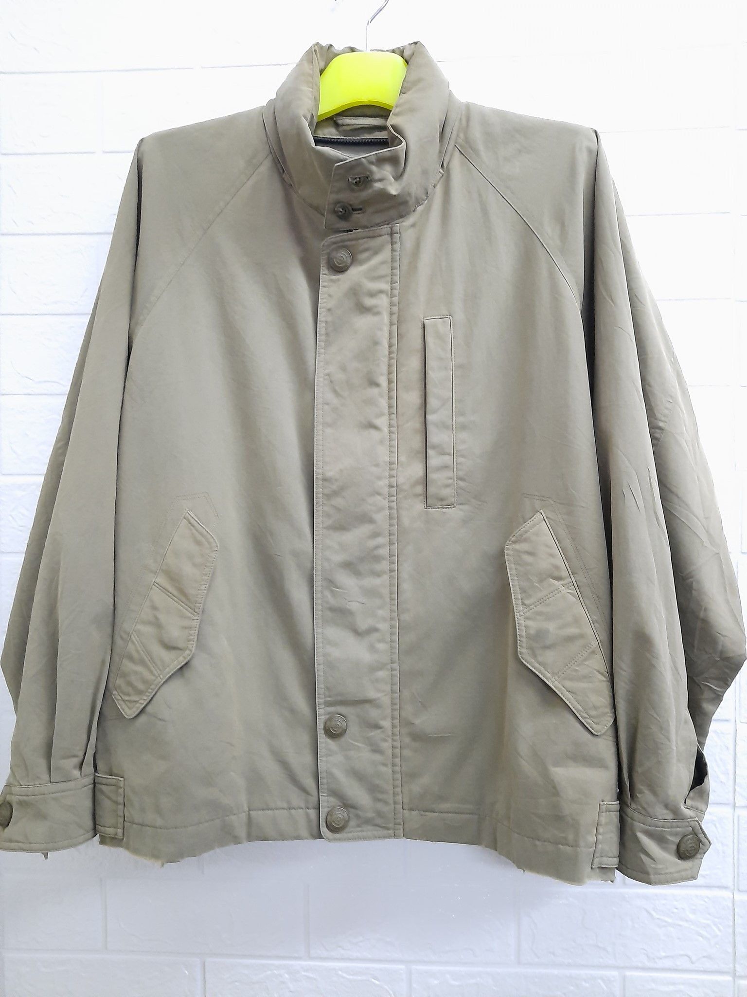 Burberry Burberry Jacket with Hoodie Size US L / EU 52-54 / 3 - 1 Thumbnail