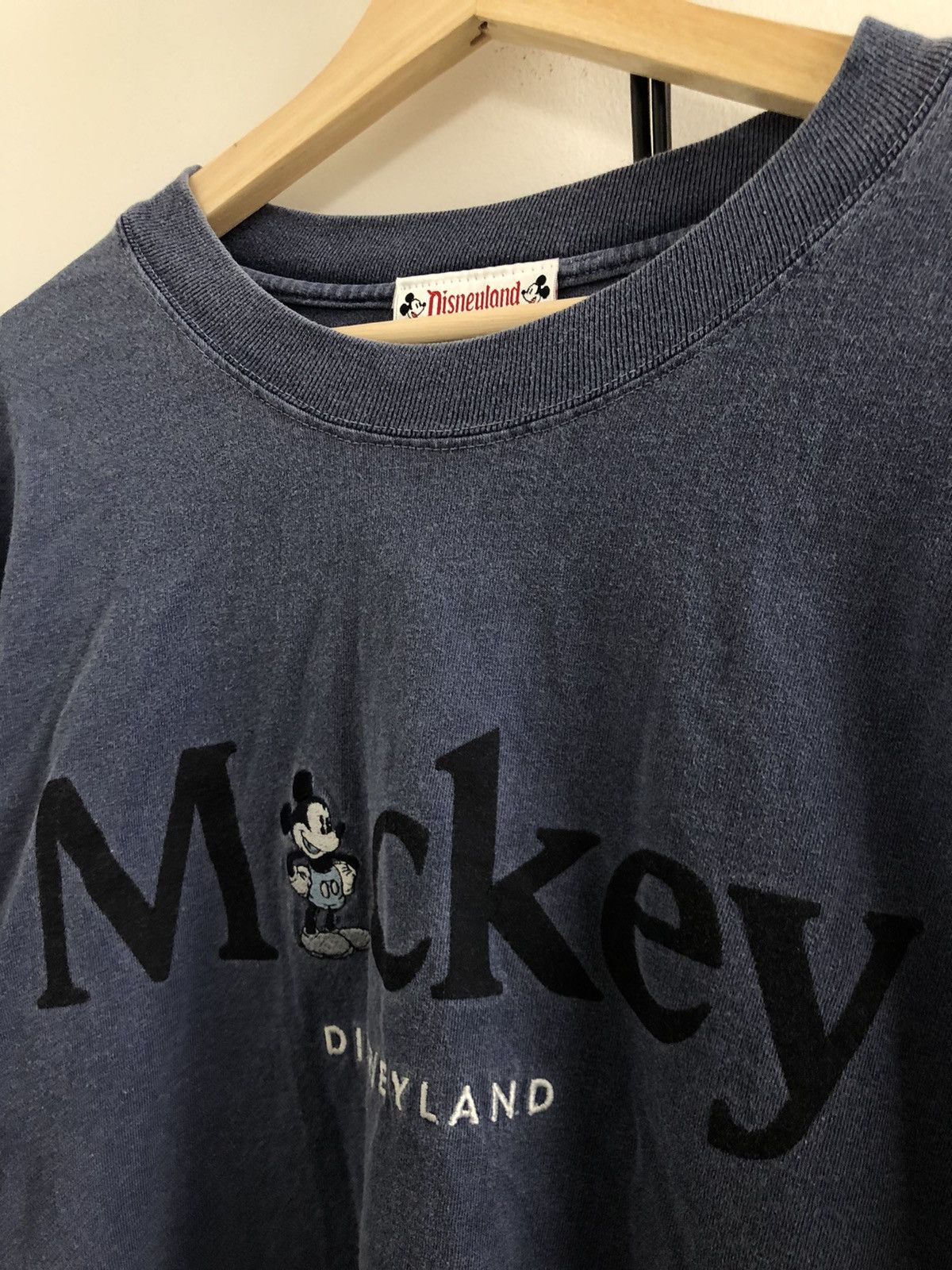 Disney RARE VINTAGE MICKEY DISNEYLAND T-SHIRT Size US XL / EU 56 / 4 - 3 Thumbnail