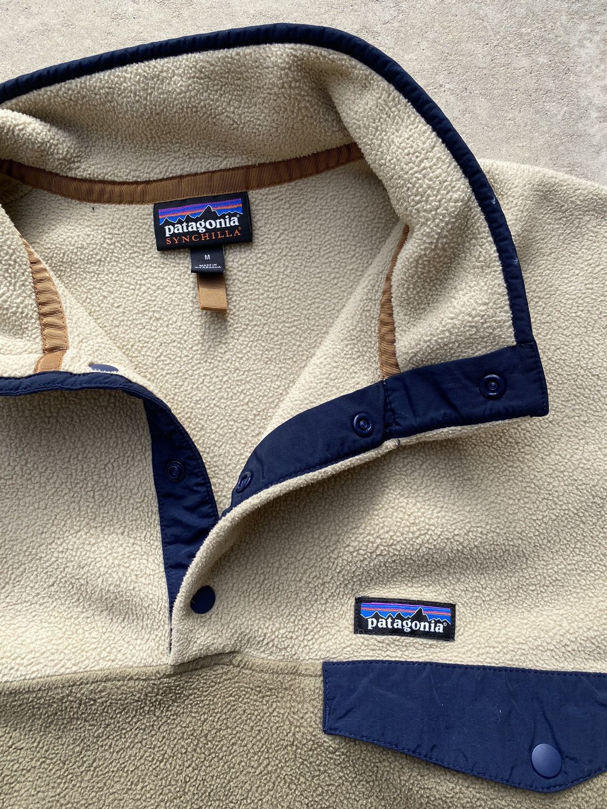 Columbia Patagonia Snap Snychilla Fleece CREAM/TAN (M) Size US M / EU 48-50 / 2 - 4 Thumbnail