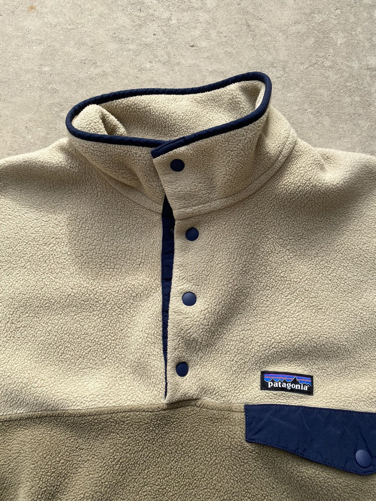 Columbia Patagonia Snap Snychilla Fleece CREAM/TAN (M) Size US M / EU 48-50 / 2 - 6 Thumbnail
