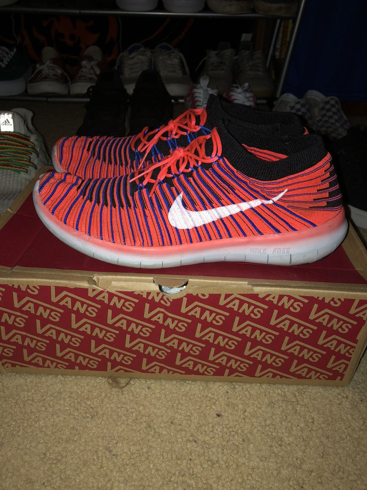 Nike free rn flyknit orange deals