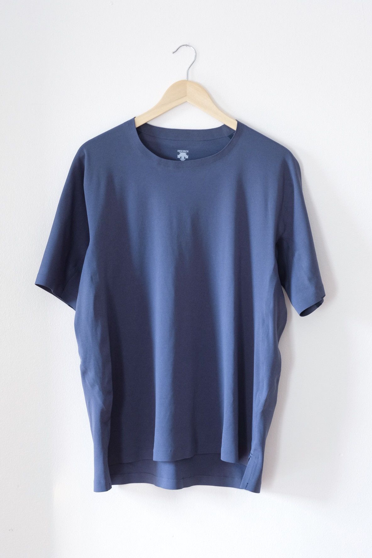 SEAMLESS KANOKO T-SHIRT｜DESCENTE ALLTERRAIN