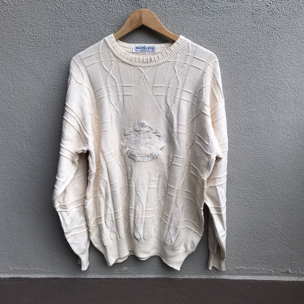 Burberry Vintage BURBERRY england biglogo embroidered knitwear Size US L / EU 52-54 / 3 - 1 Thumbnail