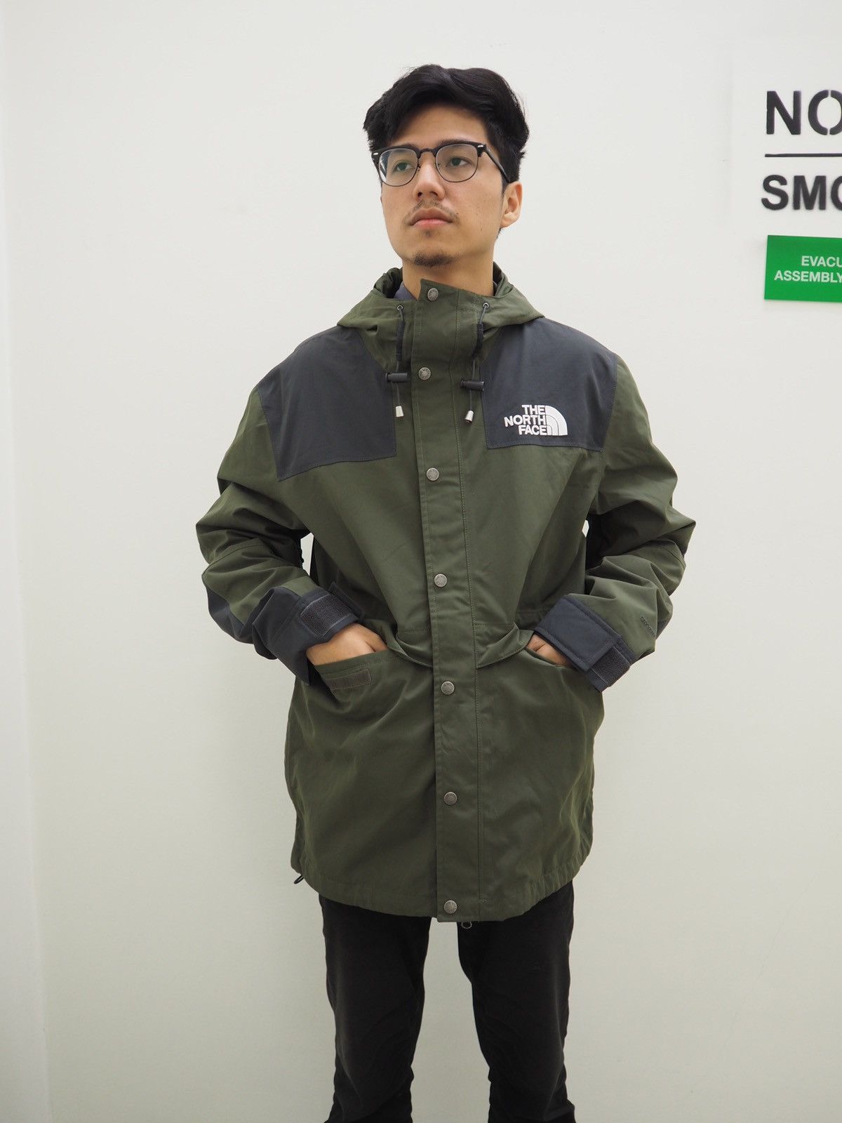 The North Face TNF Eco Mountain Jacket Olive Black