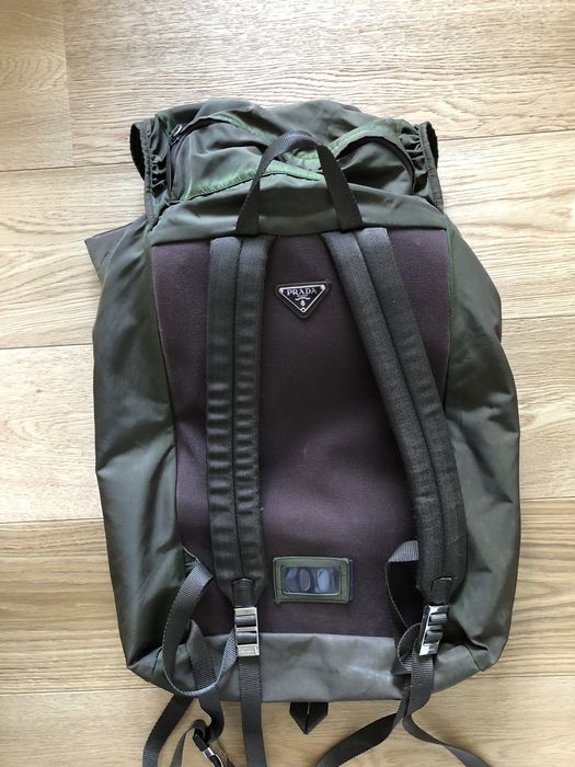 Prada Offer/Nego: Prada V136 Olive Nylon Rucksack Large Backpack