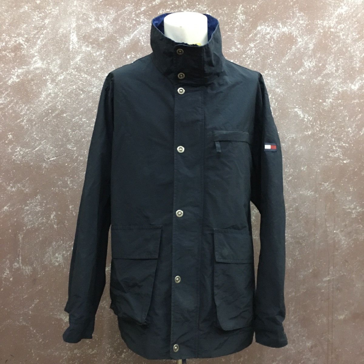 tommy hilfinger light zipper jacket