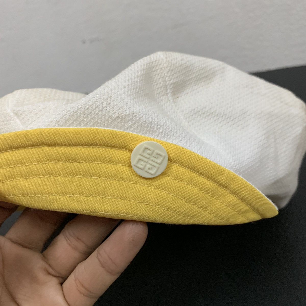 Givenchy Givenchy Hats Beanies Cap Size ONE SIZE - 7 Thumbnail