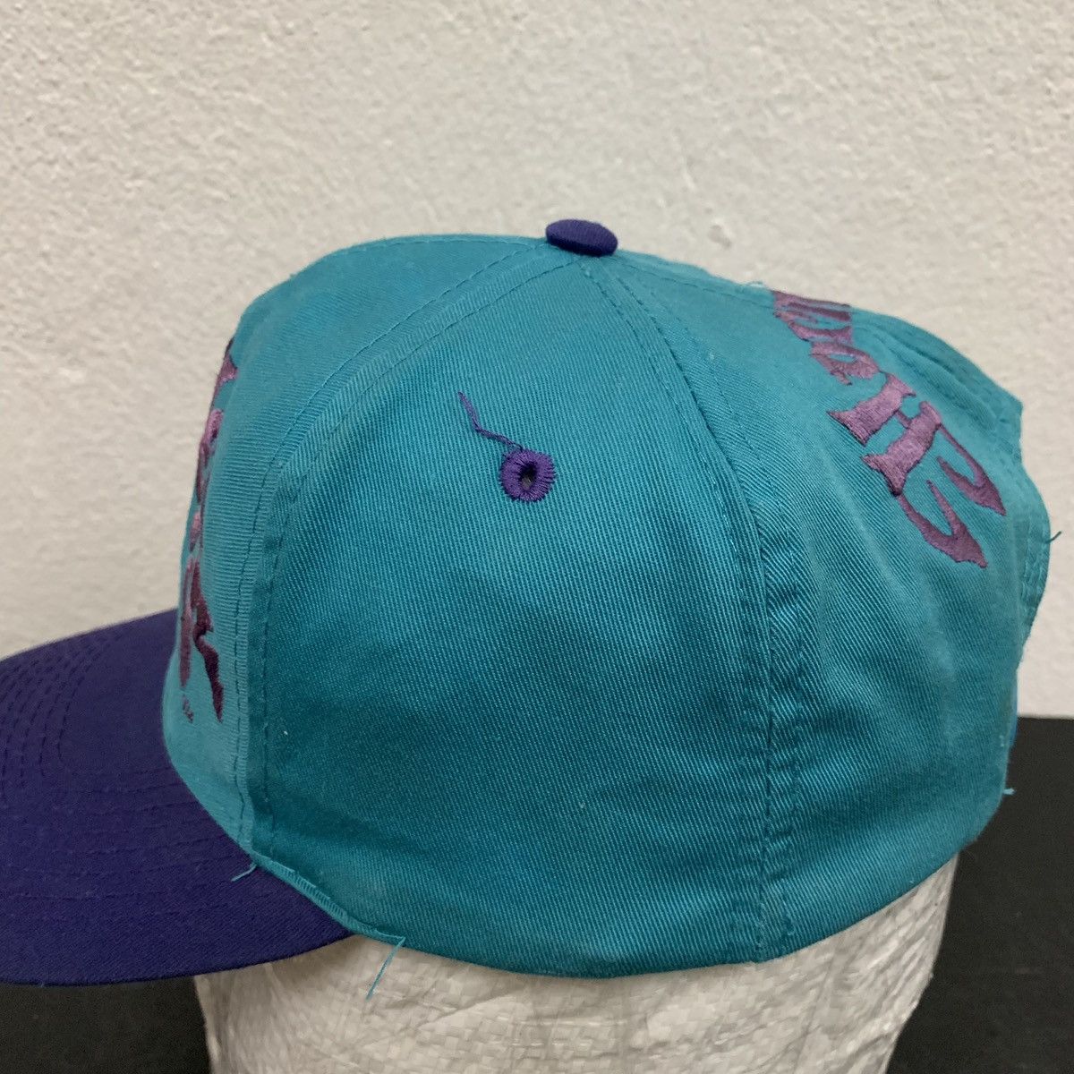 NBA Charlotte Hornets Vintage Cap Size ONE SIZE - 6 Thumbnail