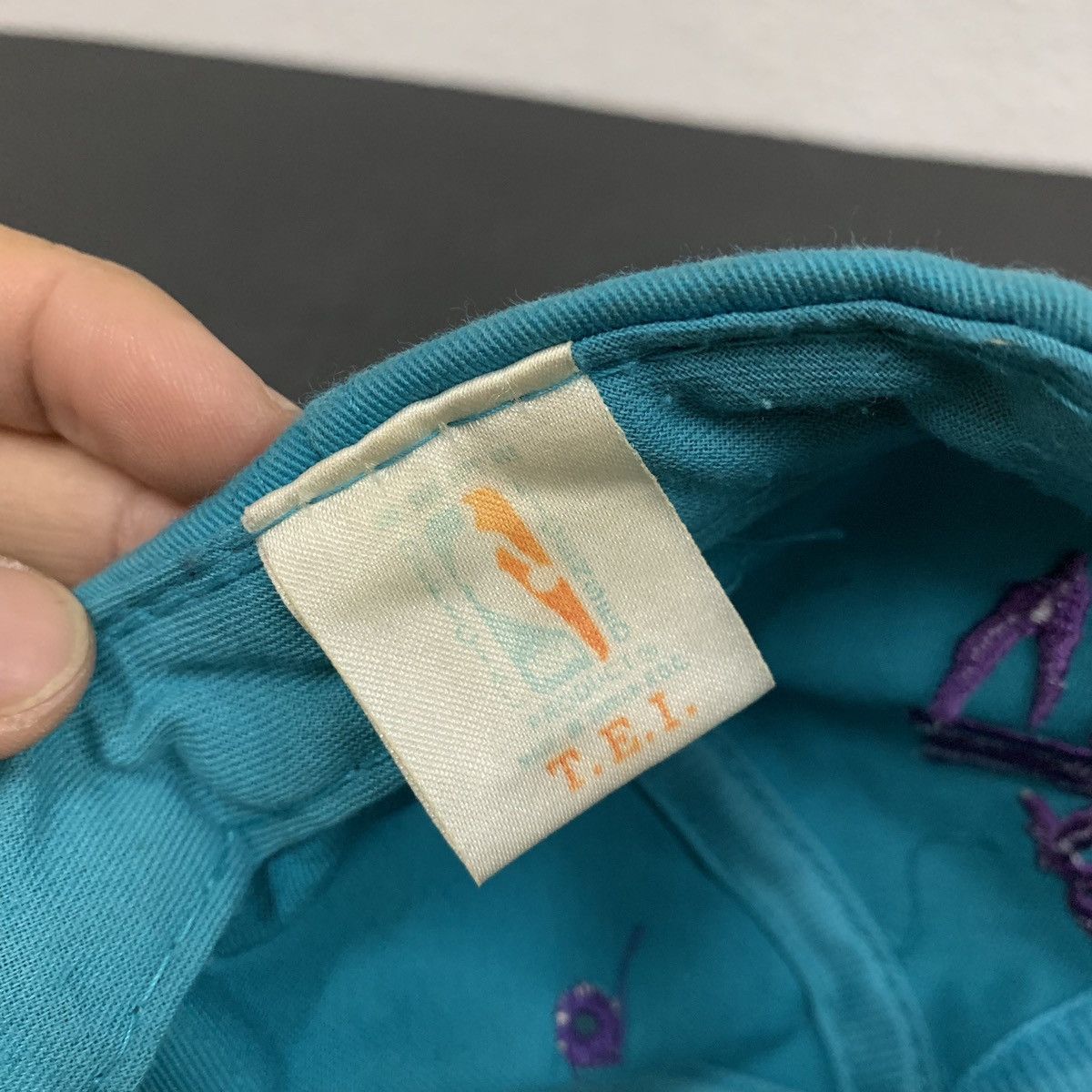 NBA Charlotte Hornets Vintage Cap Size ONE SIZE - 9 Thumbnail