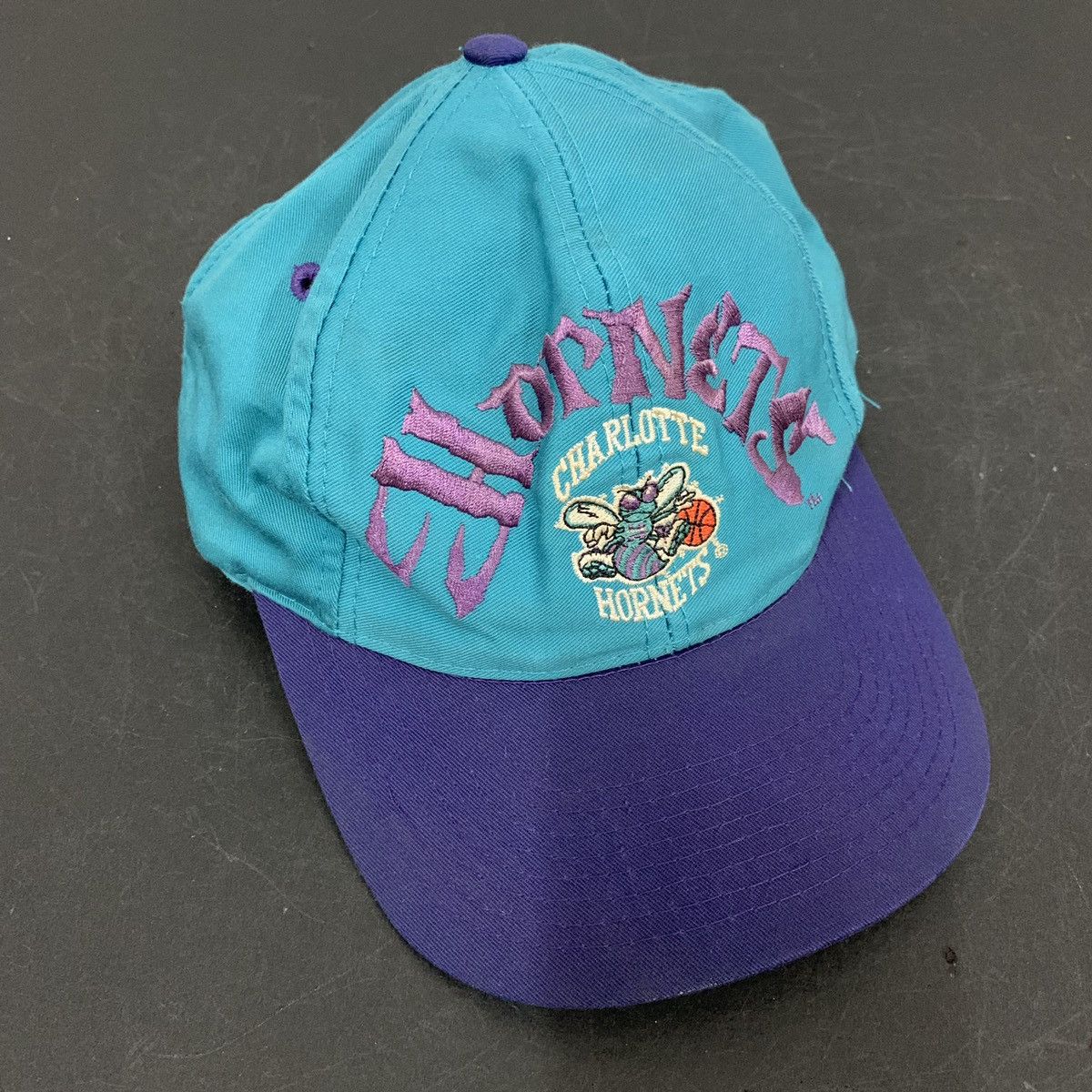 NBA Charlotte Hornets Vintage Cap Size ONE SIZE - 2 Thumbnail