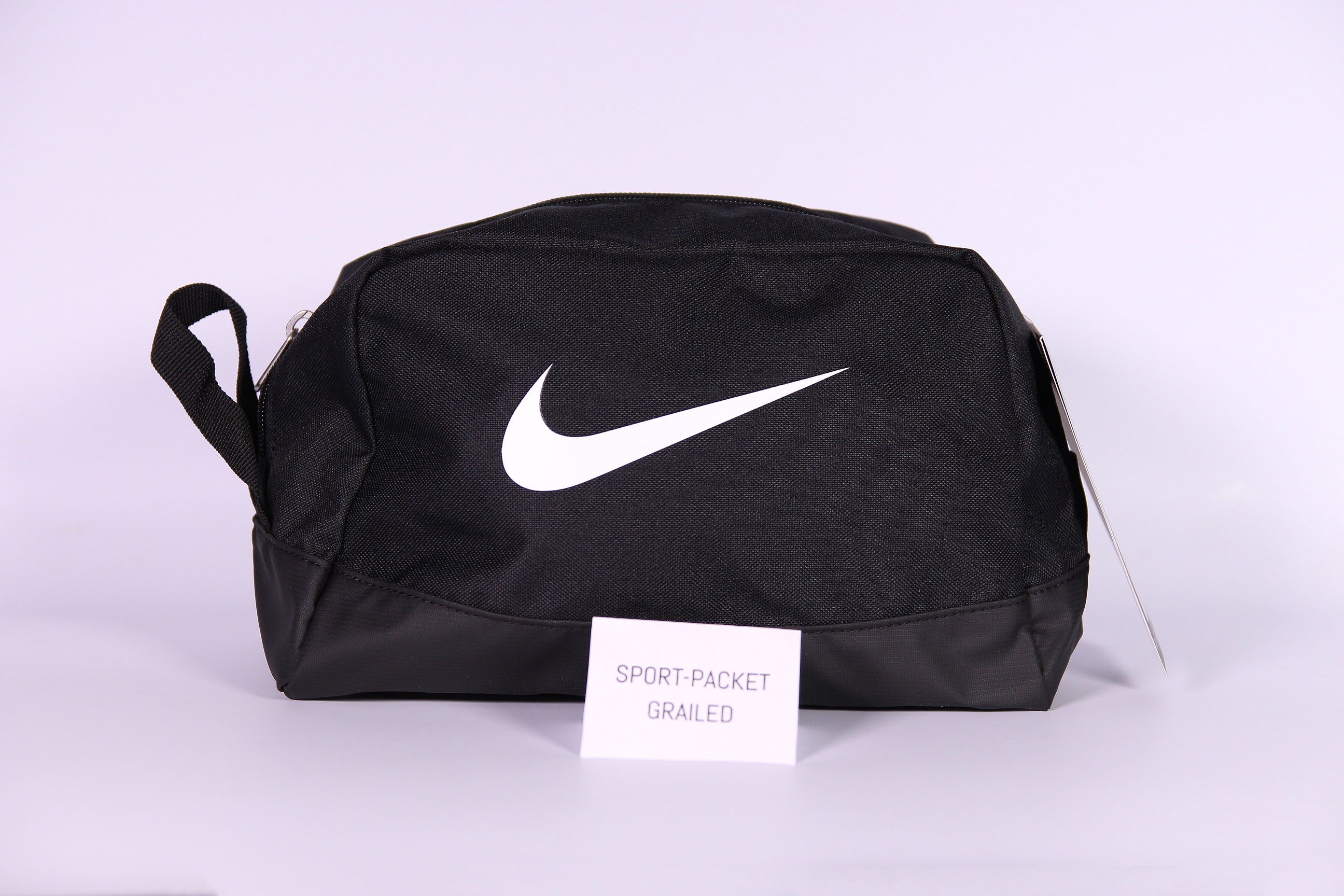 Nike club team swoosh best sale toiletry bag