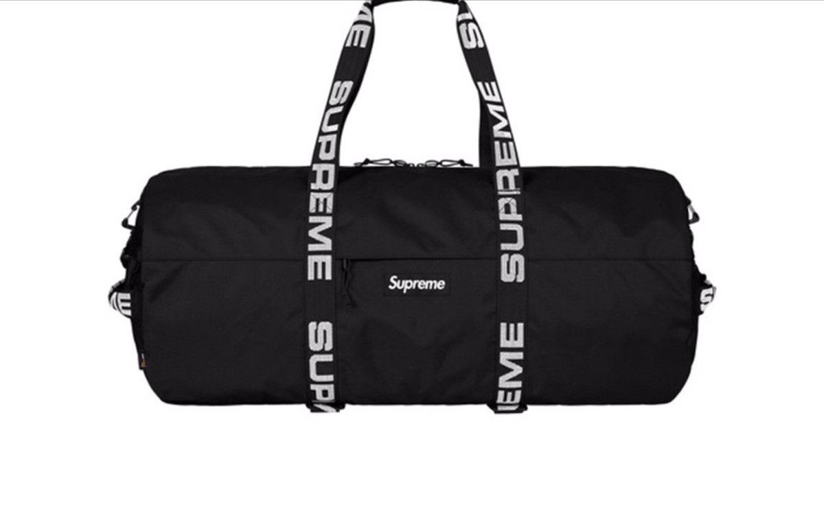 Supreme large duffle bag deals