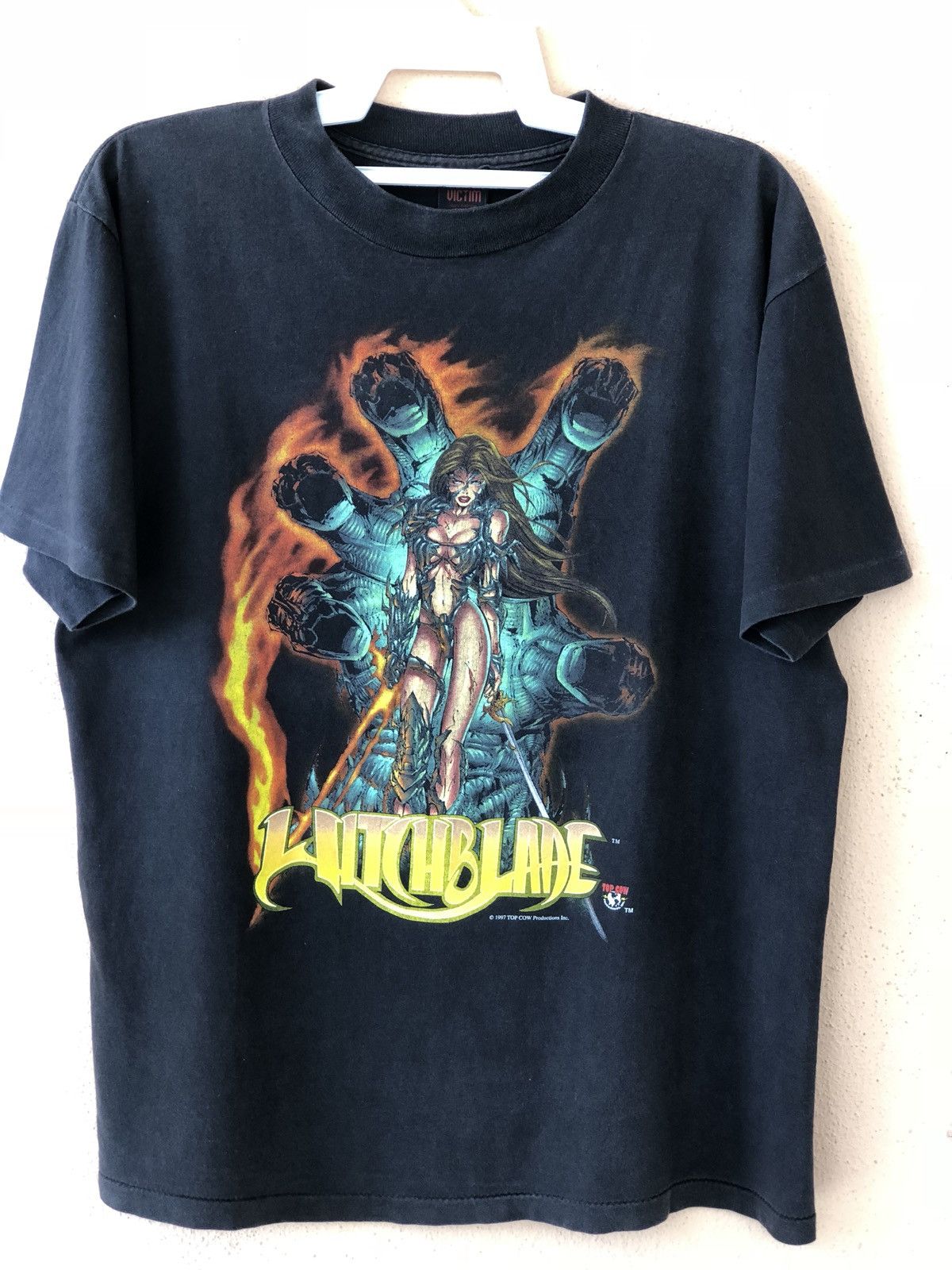 取寄用品 Witch Blade FASHION VICTIM T-shirt ©︎1997 - トップス