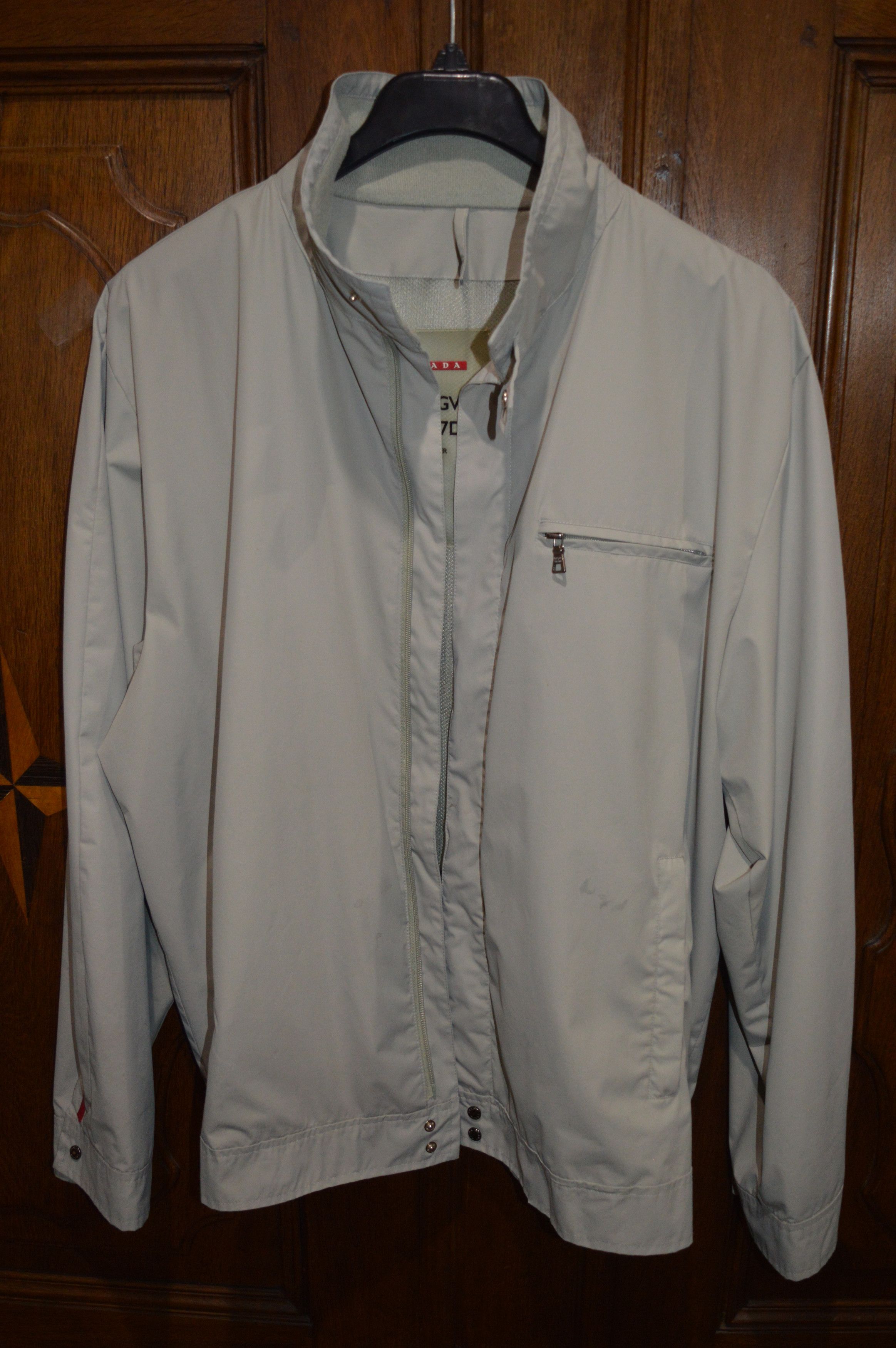 Prada Prada Goretex ART SGV693 jacket linea rossa | Grailed Prada Prada Goretex ART SGV693 jacket linea rossa | Grailed